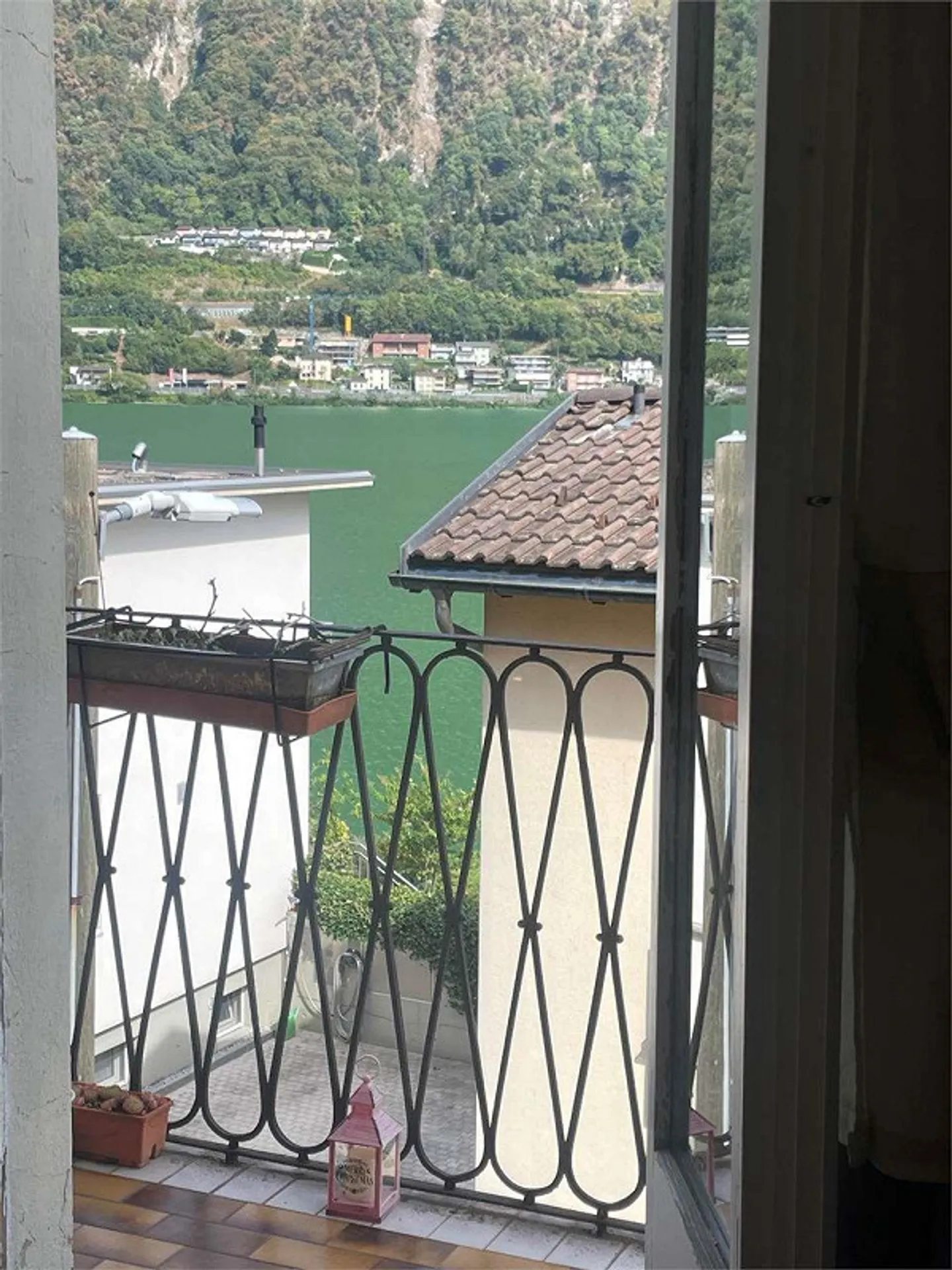 RIVA SAN VITALE - DUE APPARTAMENTI DIRETTAMENTE A LAGO CON MERAVIGLIOS - Photo 13 sur 13