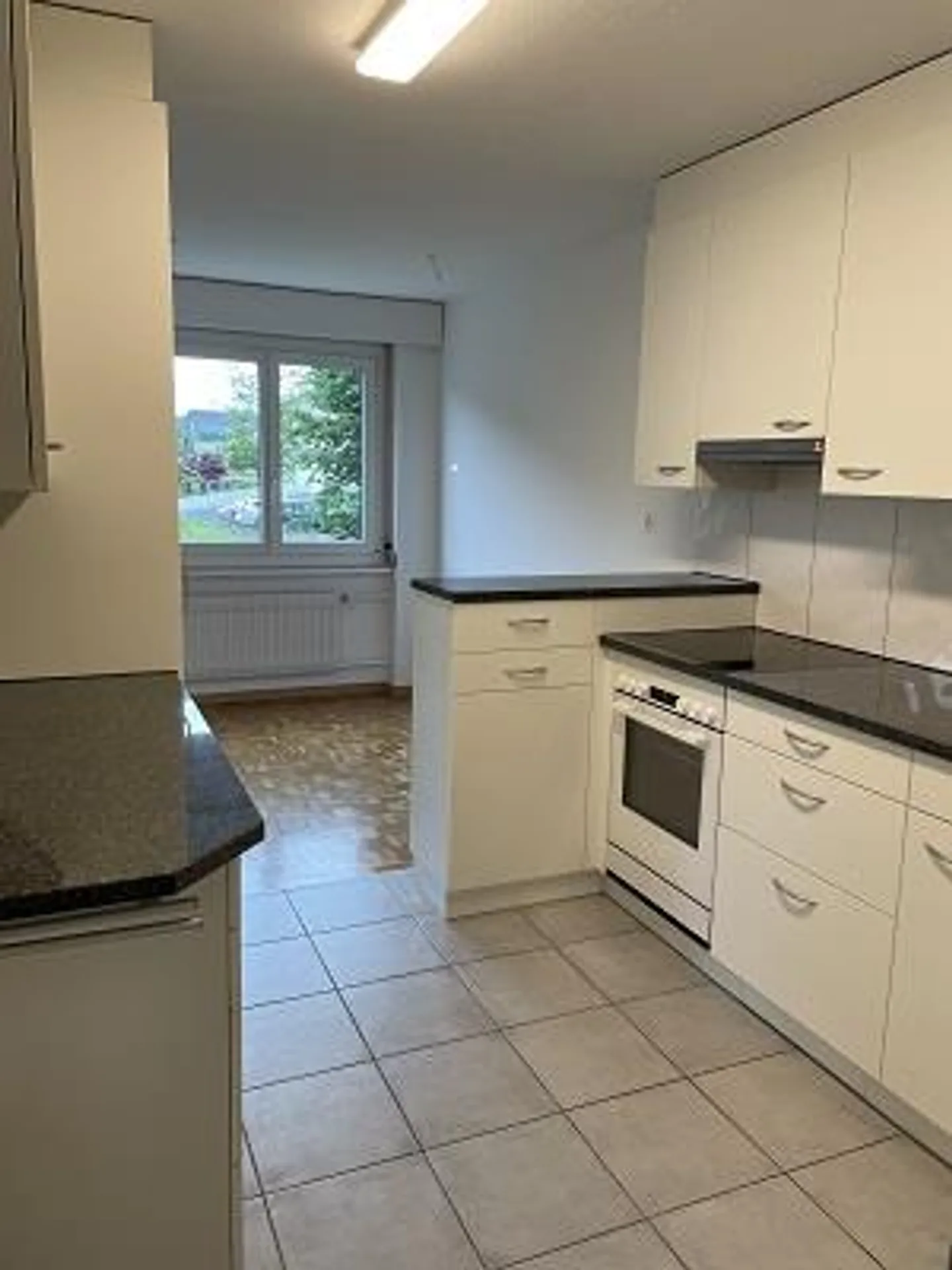 Central living in Sursee - Photo 4 of 5