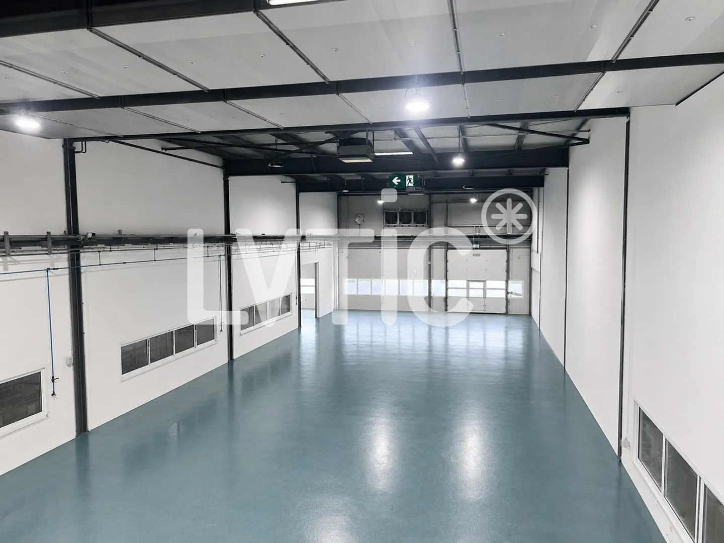 Edificio industriale di 2295 m2 su un lotto di 6370 m2 in vendita a Yverdon - Foto 9 di 12