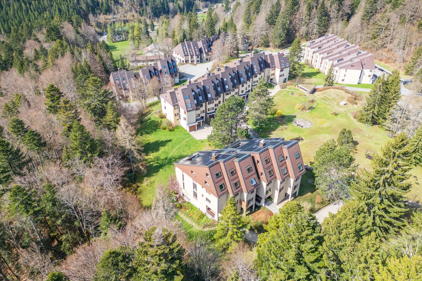 Appartamento 3.5 locali a Cheseaux, da reinventare secondo i tuoi gusti - Foto 1 di 13