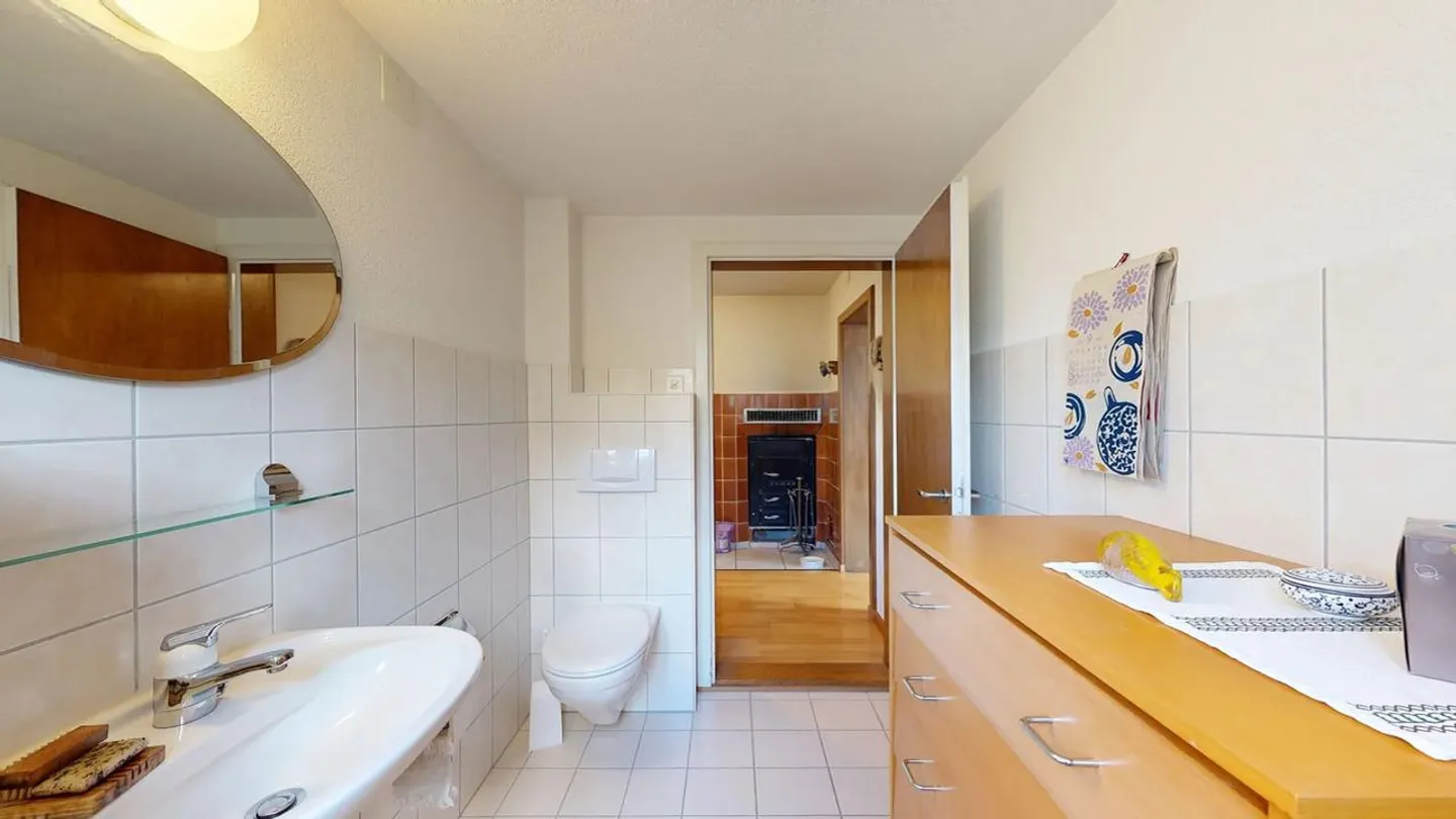 Freistehendes Einfamilienhaus mit Garten - Foto 8 von 21