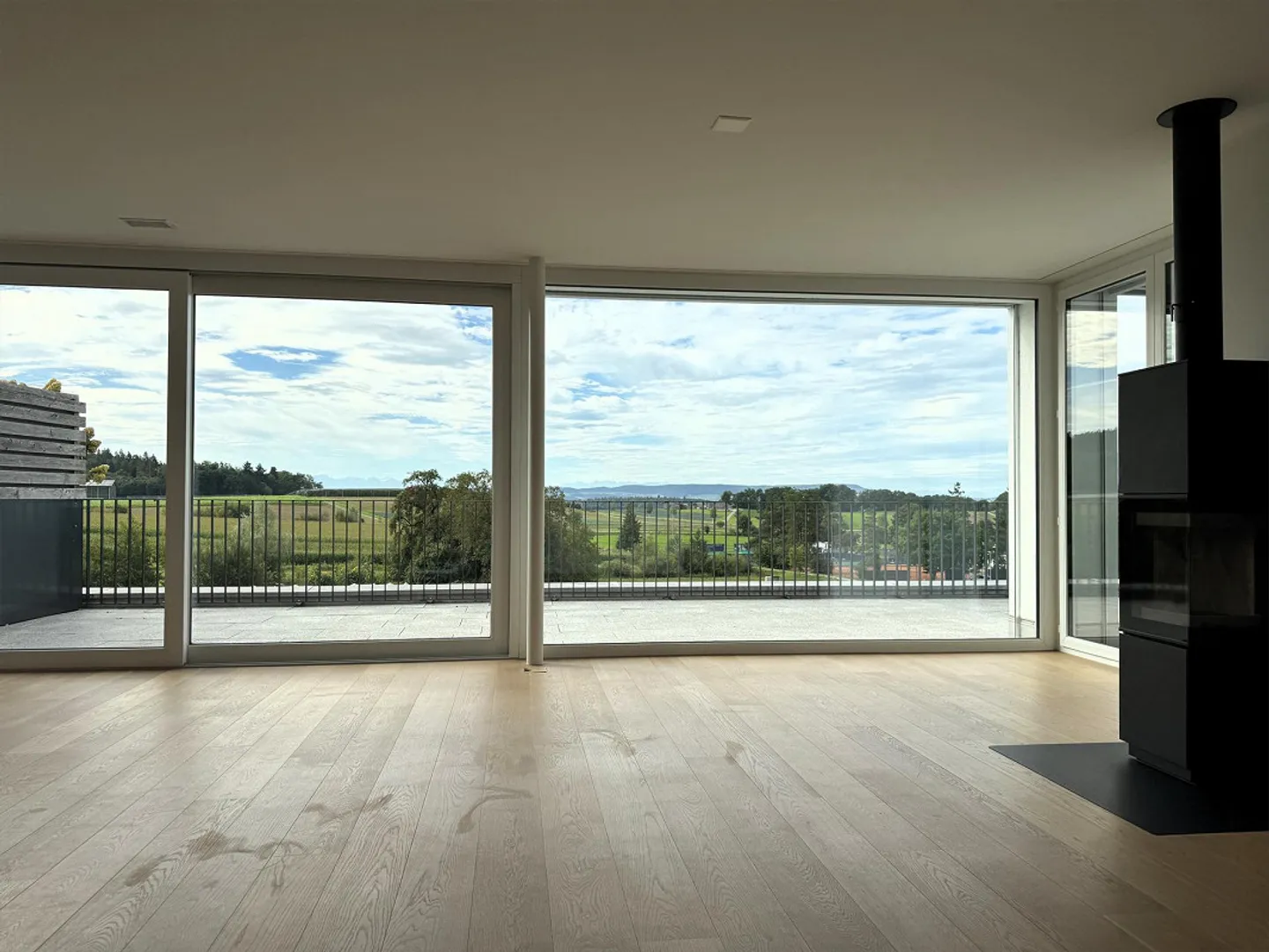 Vivere esclusivo con vista a Uhwiesen - Foto 2 di 17