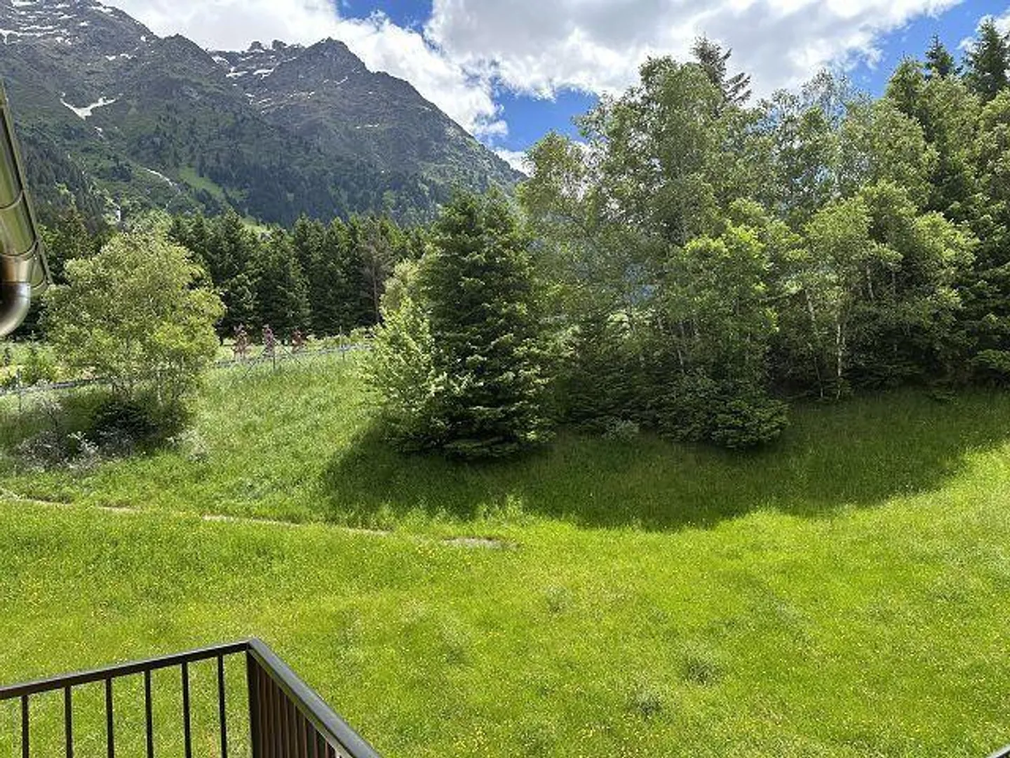Albergo Moesa in una posizione molto tranquilla e soleggiata con vista - Foto 24 di 34