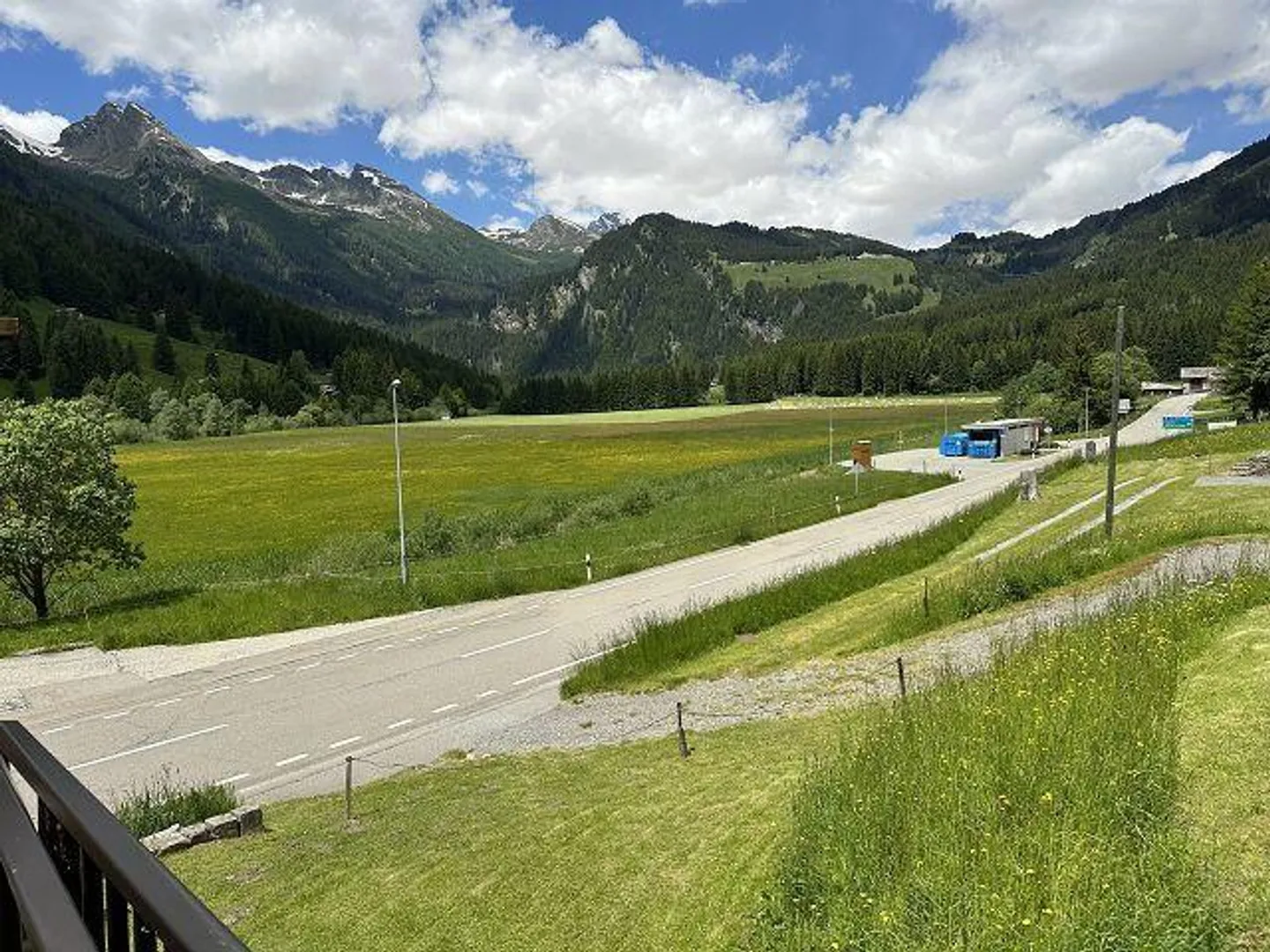 Albergo Moesa in una posizione molto tranquilla e soleggiata con vista - Foto 29 di 34