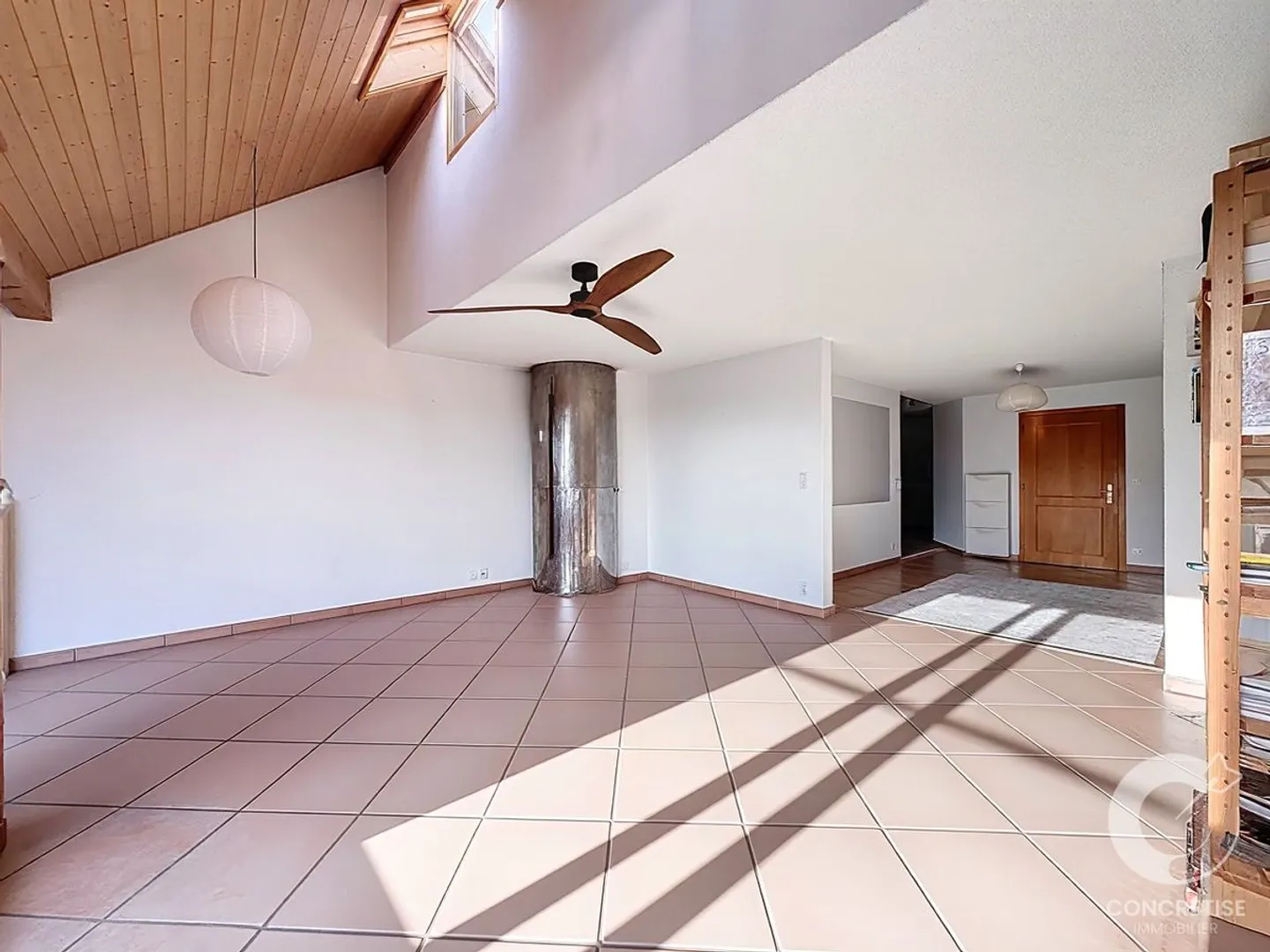 Duplex + Helles Studio in Arnex-sur-Orbe - Foto 2 von 13