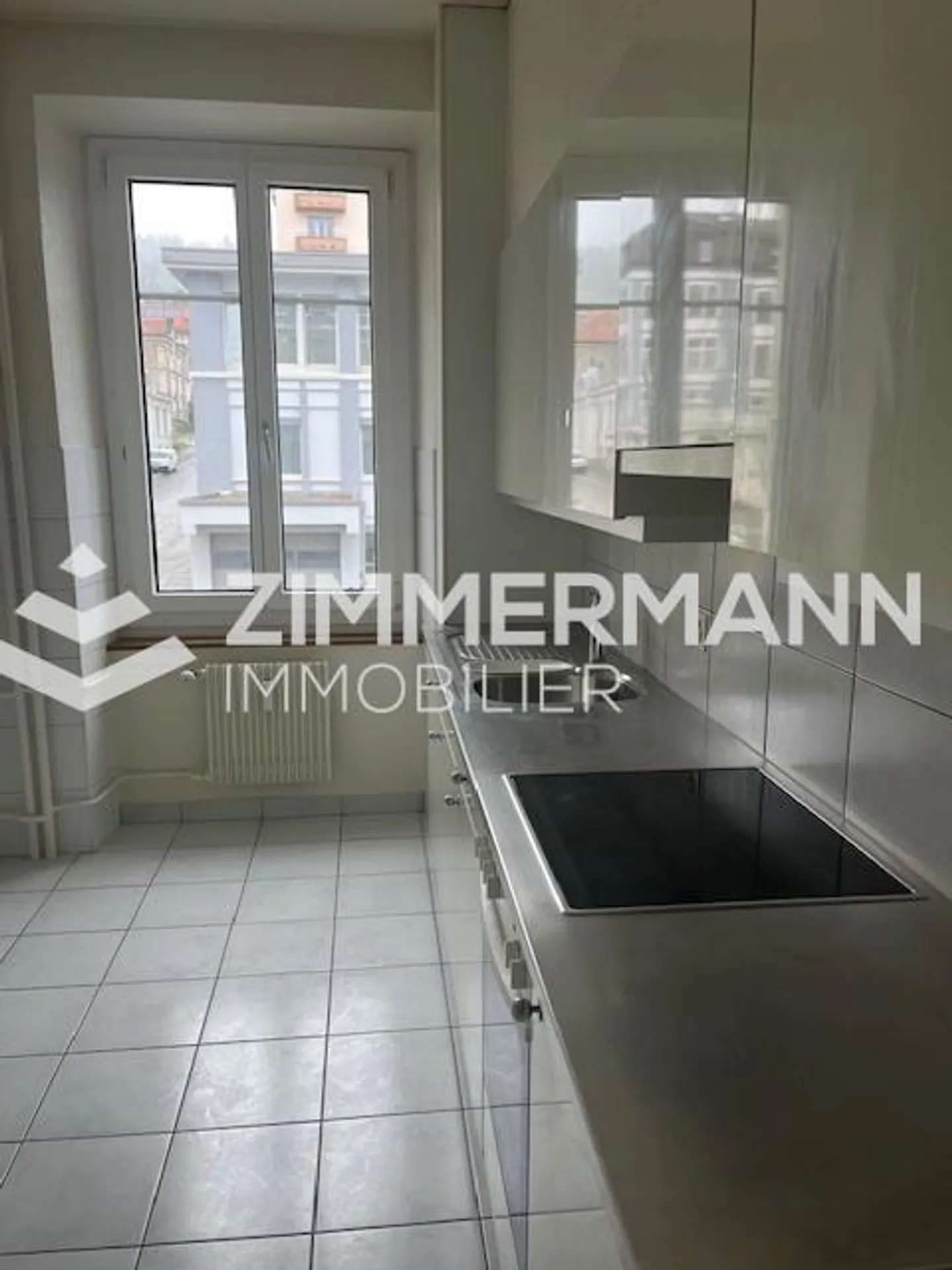 Apartment for rent - Photo 3 of 10