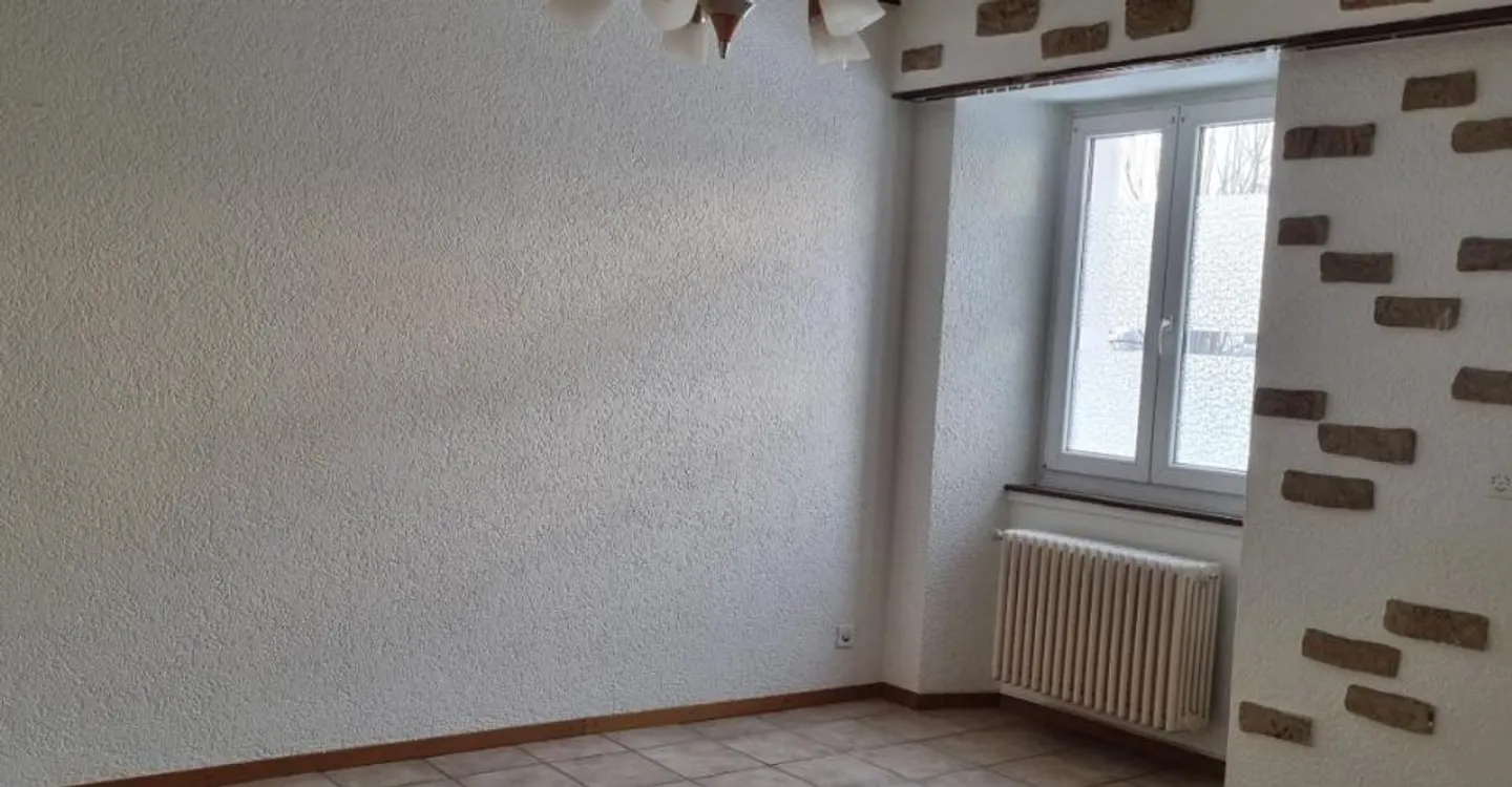 Appartement spacieux 4.5 pièces - Photo 2 sur 5