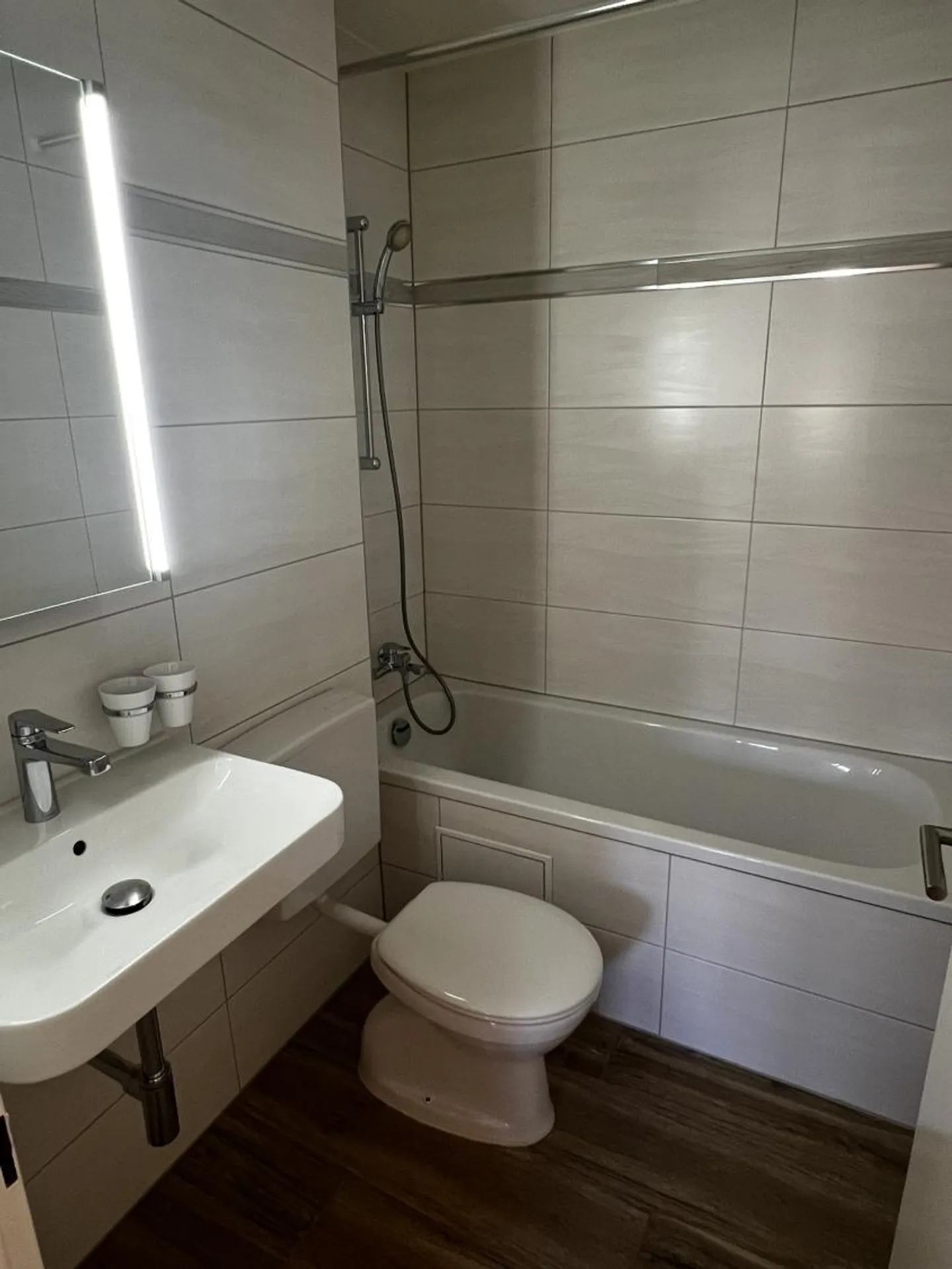 Charmant appartement 4.5 pièces - Photo 2 sur 9