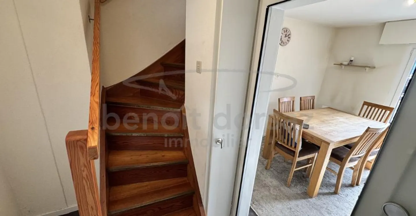 Charming Duplex Apartment - Photo 2 of 7