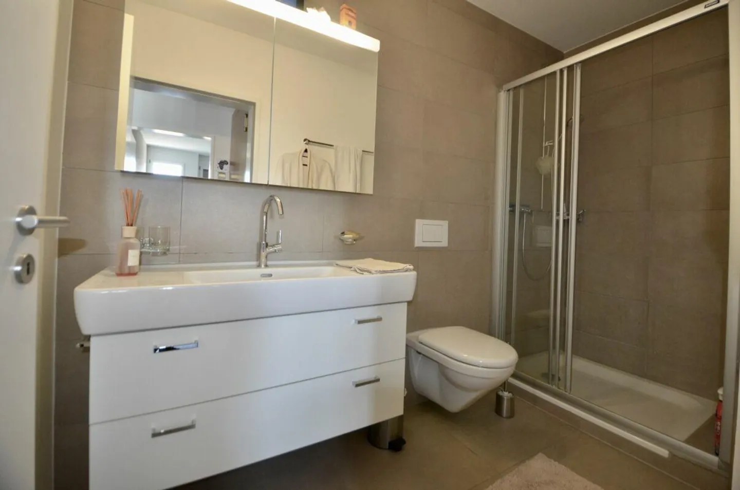 4.5 Room Attic Apartment with Balcony and Loggia - Photo 10 of 13