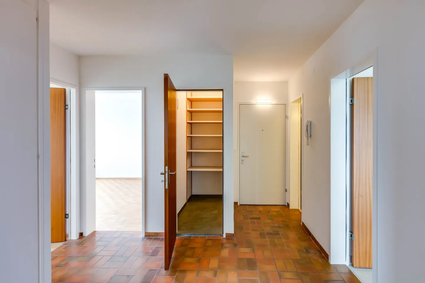 Charmante 3.5-Zimmer-Wohnung - Foto 2 von 12