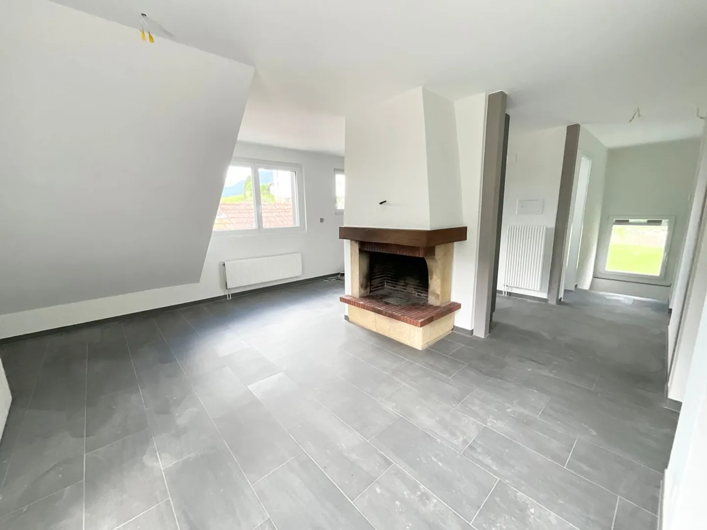 Charmante Wohnung mit Kamin - Foto 3 von 8
