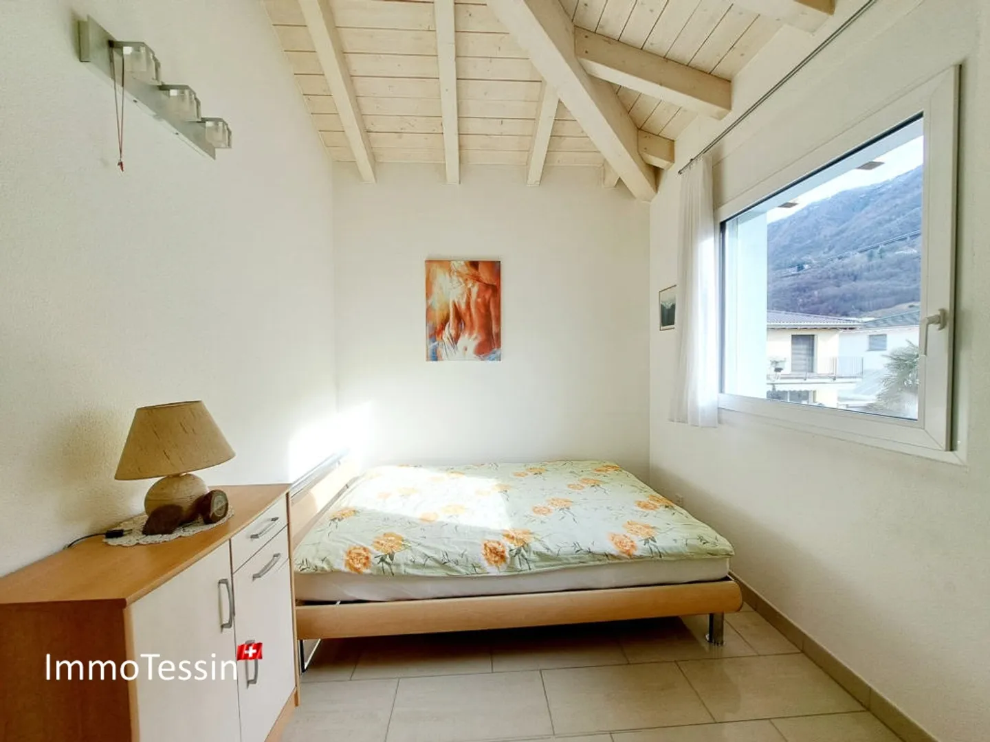 Beautiful and nearly new villa with large garden & pergola in a good location with all comforts - Photo 13 of 13