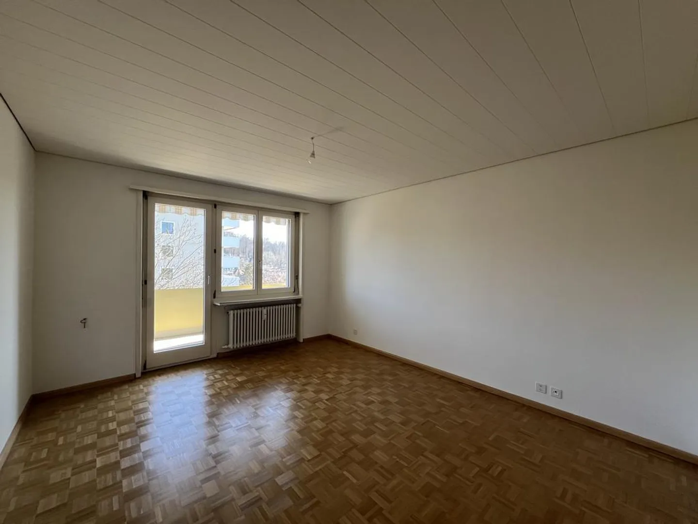 Appartamento familiare amichevole nella migliore posizione a Binningen - Foto 6 di 8