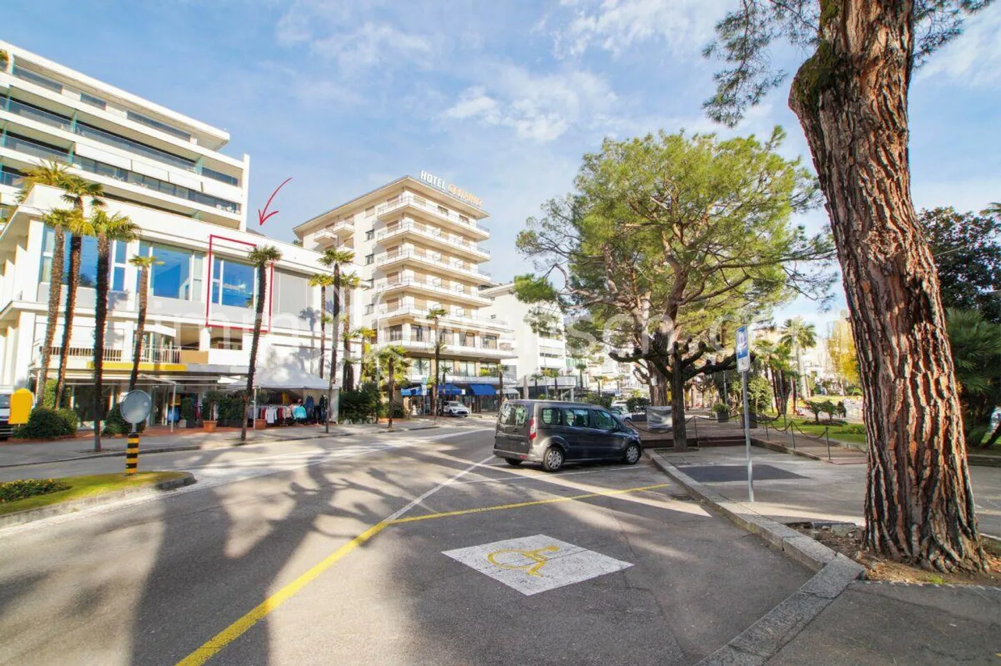 Directly on the stunning lakeside promenade - 3 ½ room maisonette condominium - Photo 10 of 11