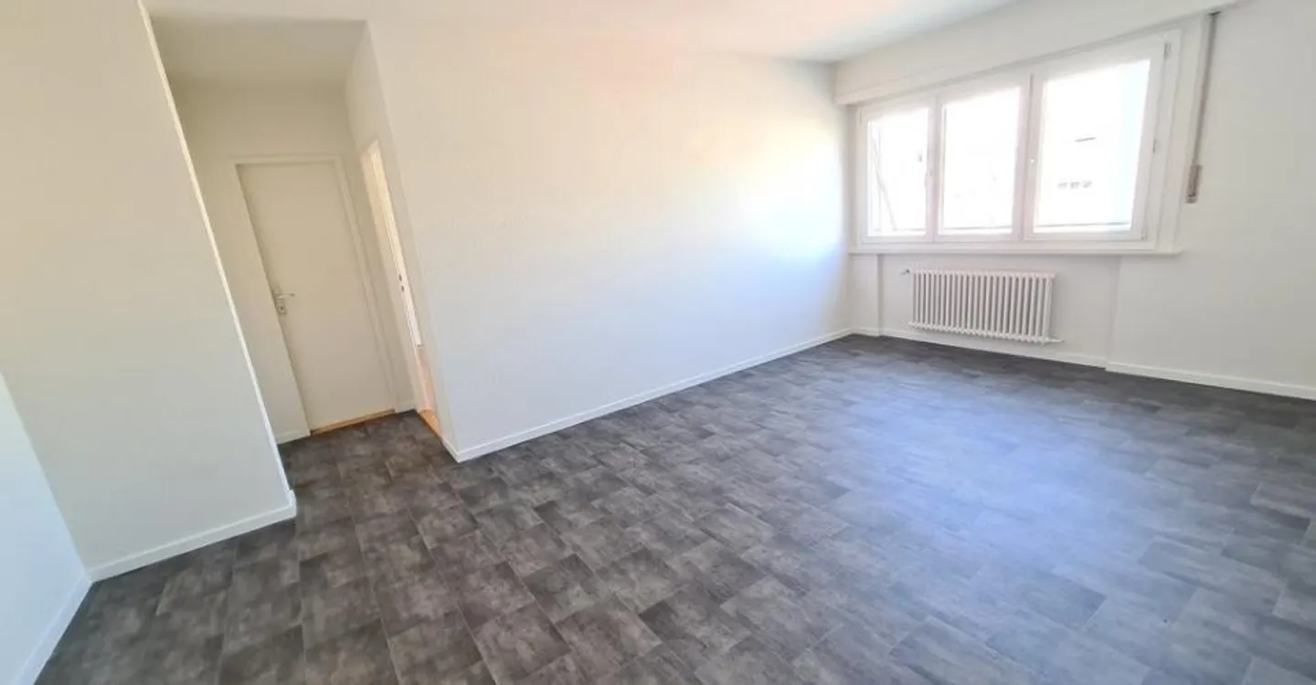 Appartement Culturel Près du Palais de Beaulieu - Photo 2 sur 7