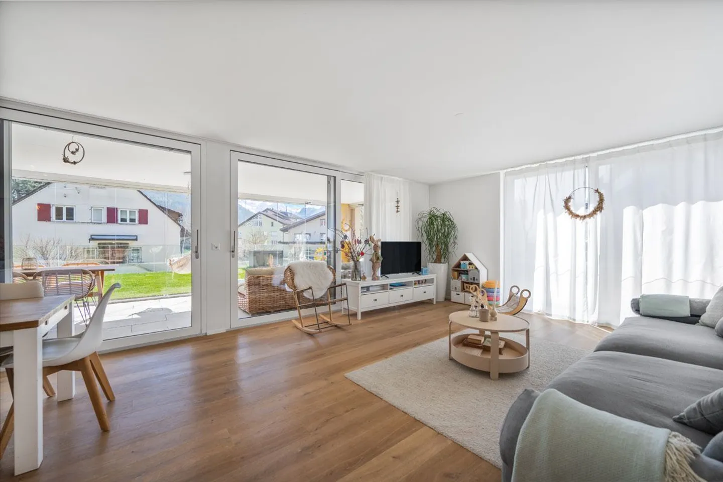 4.5 Room apartment - Photo 2 of 13