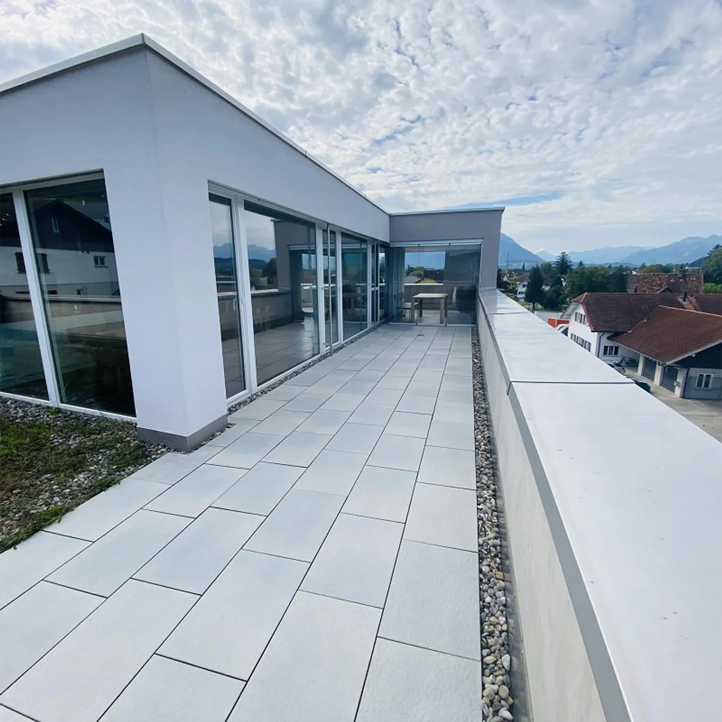 5.5 Room Attic Apartment - Photo 16 of 23