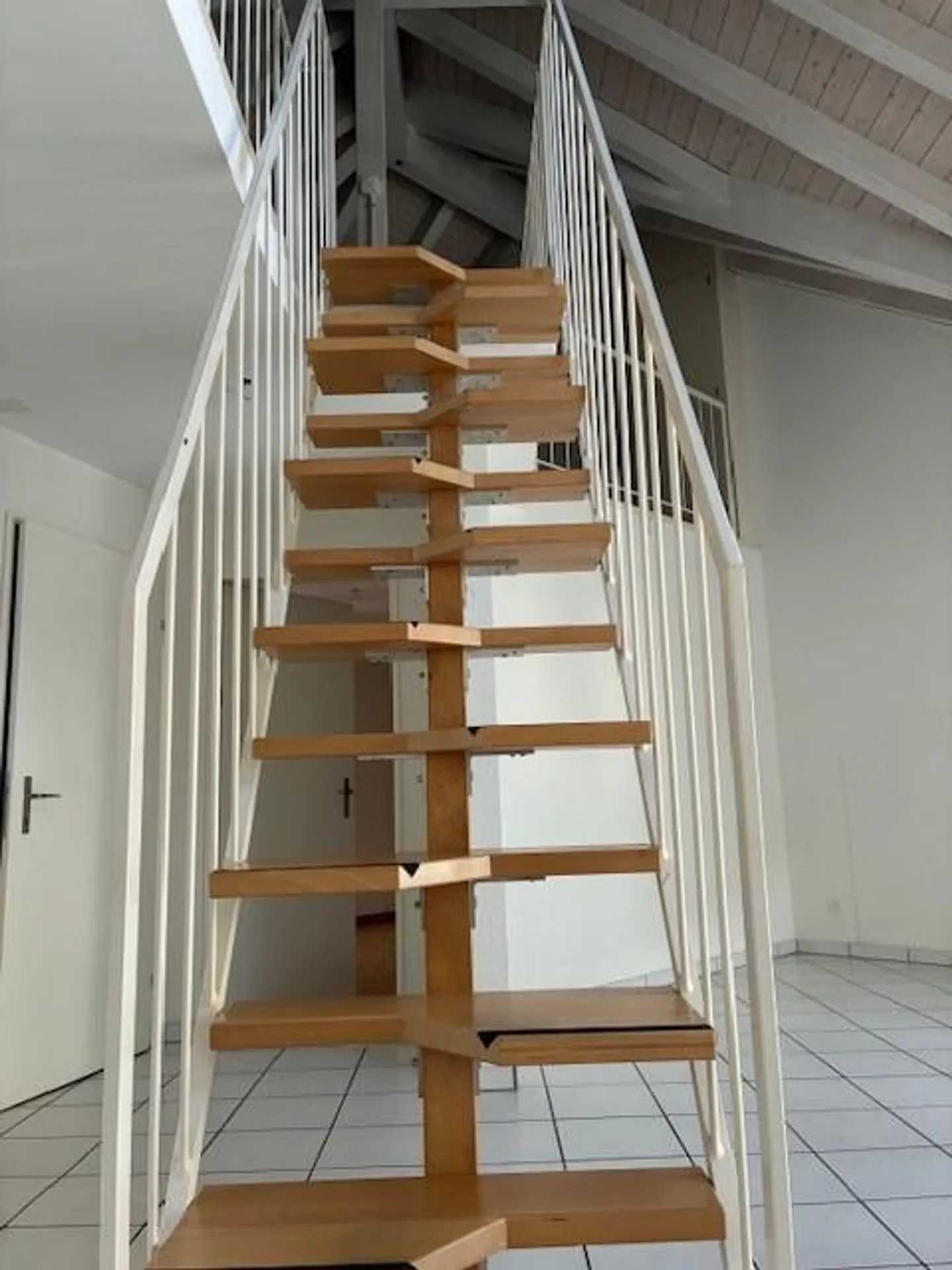 Bella, luminosa appartamento di 2,5 stanze con grande galleria - Foto 10 di 15