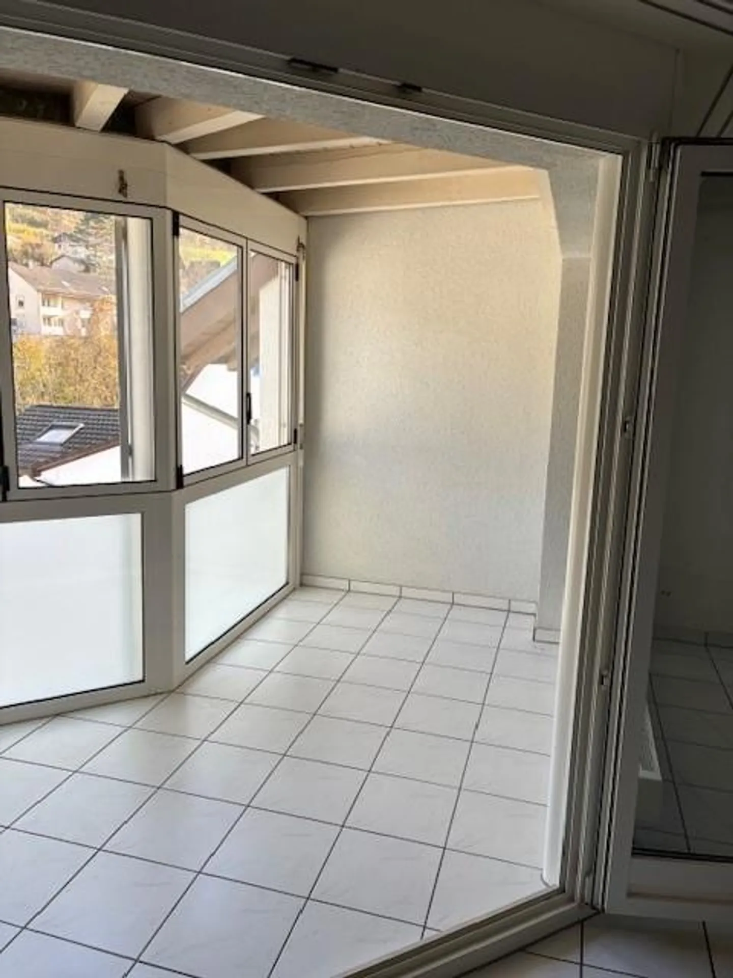 Bella, luminosa appartamento di 2,5 stanze con grande galleria - Foto 14 di 15