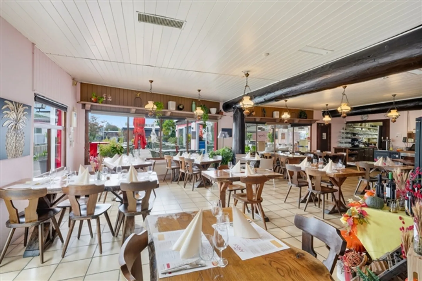 «Restaurant im Herzen einer privilegierten Lage am Ufer des Neuenburgersees» - Foto 11 von 13