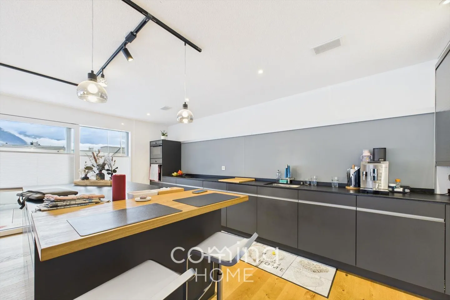 Exklusive 4.5-Zimmer-Attikawohnung in Brig - modern, sonnig und mit Alpenpanoram - Foto 3 von 12