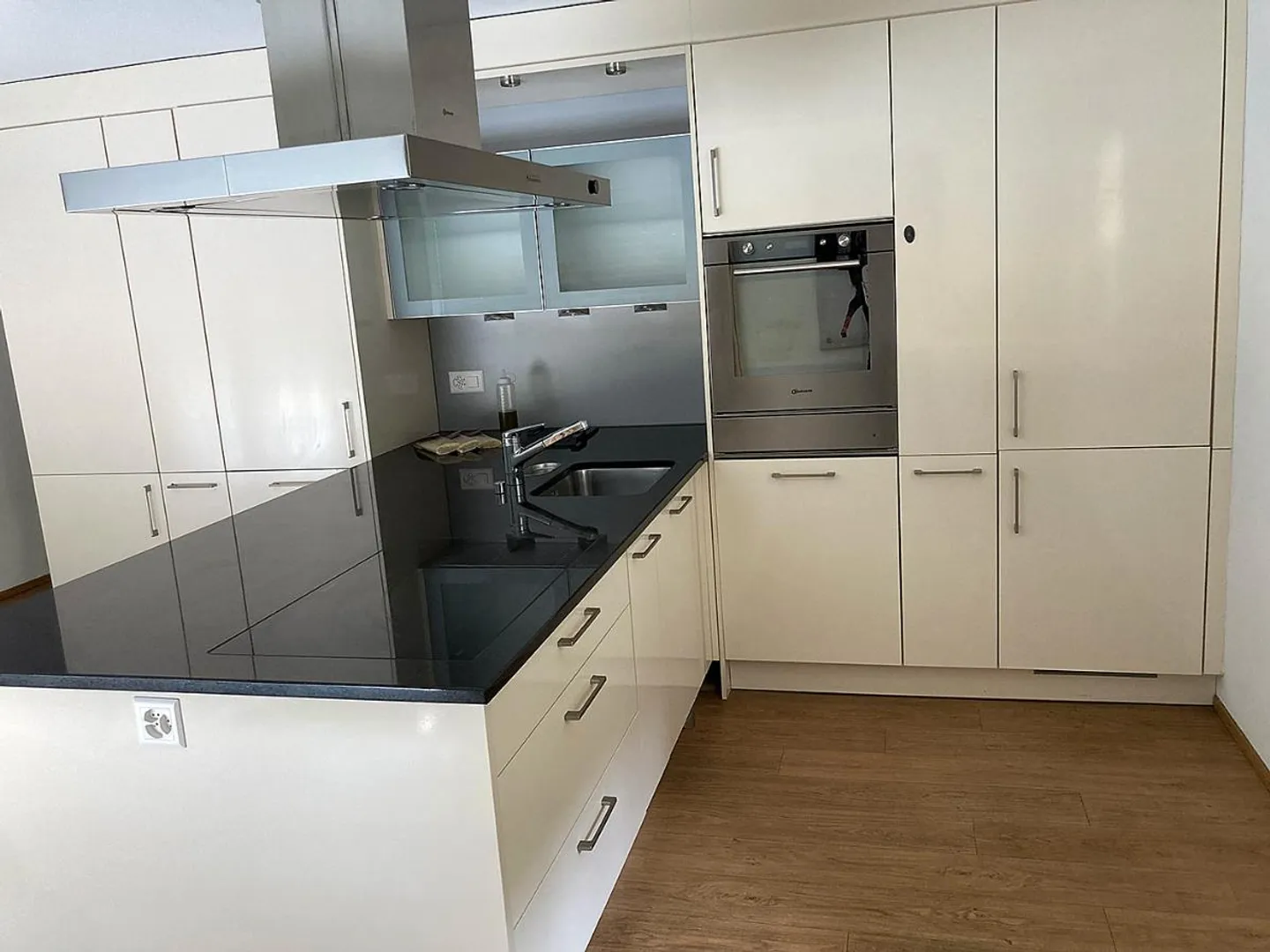 Appartement meublé à vendre - Photo 3 sur 10