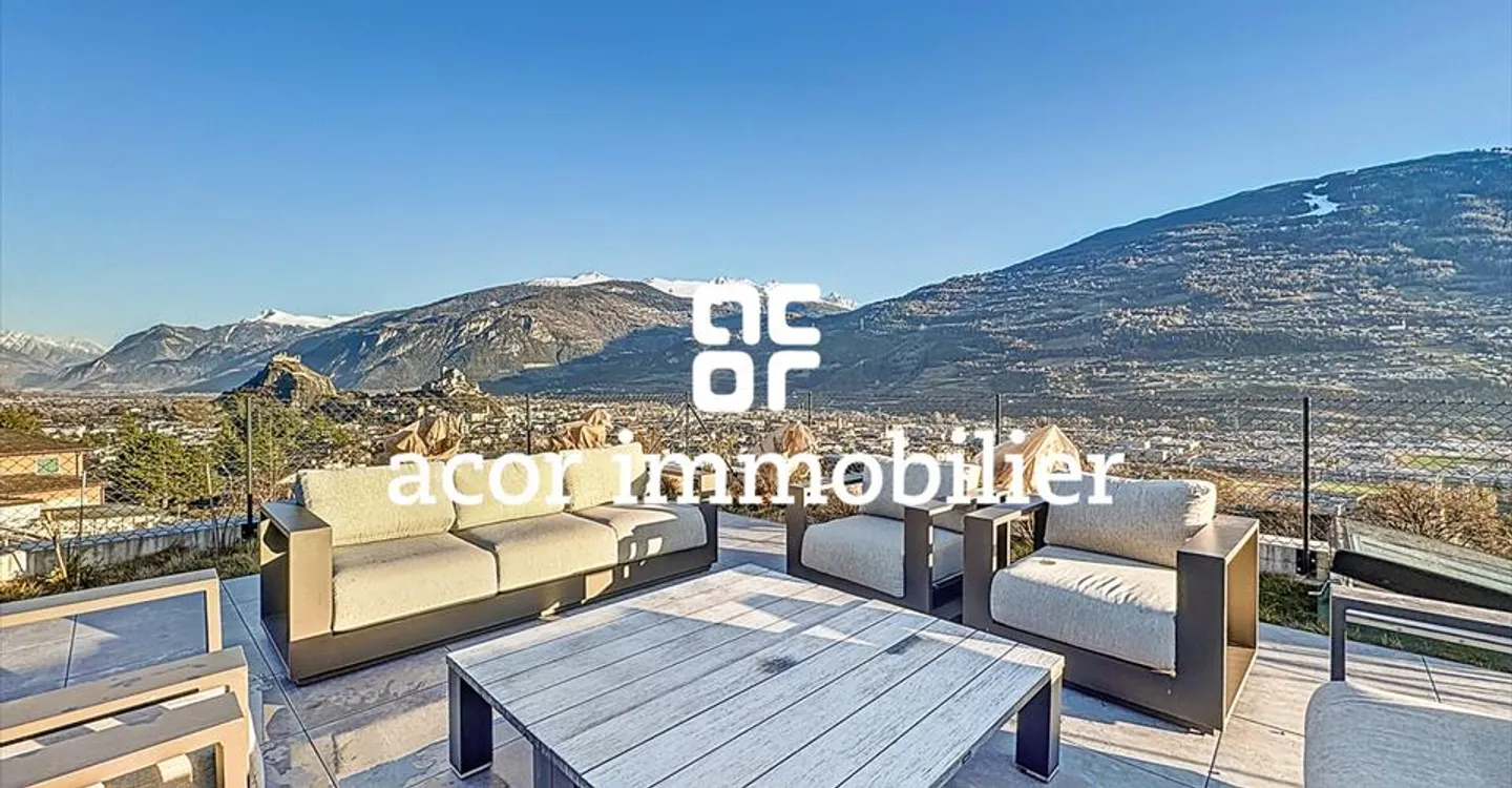 Gravelone - Contemporary Villa with Rooftop - Photo 7 of 8