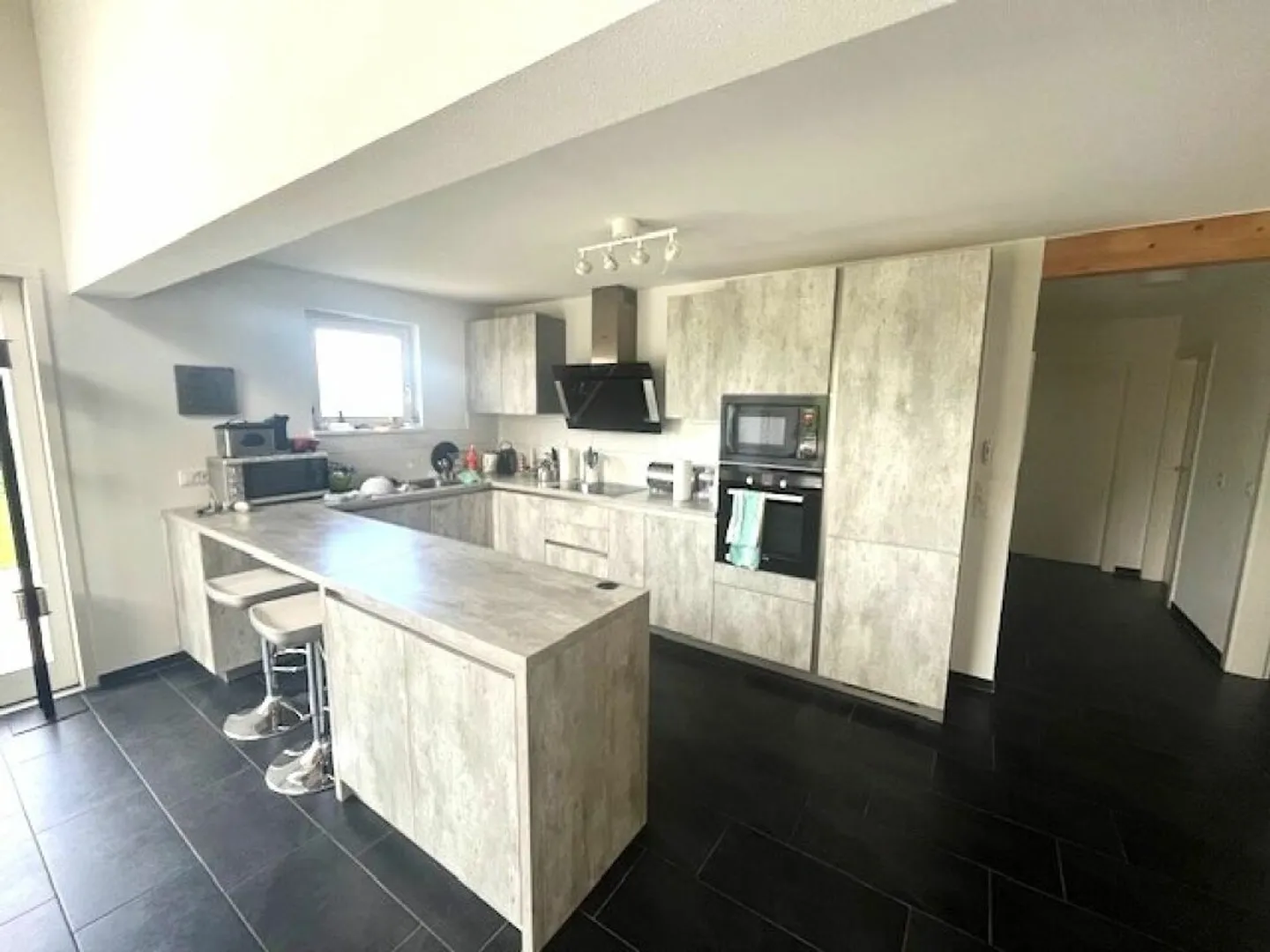 House in Viager with limited usage duration - Photo 1 of 15