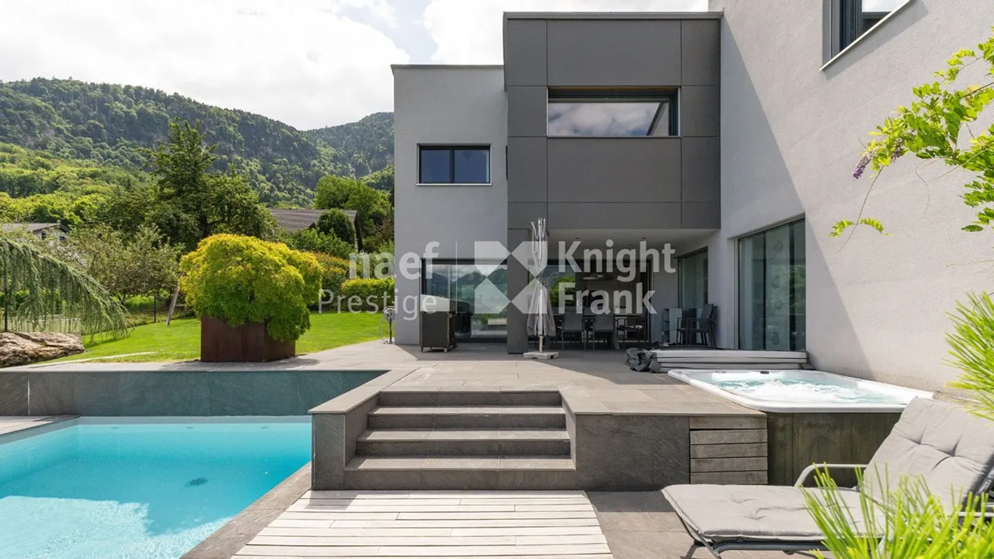 Villa for sale - Photo 2 of 13