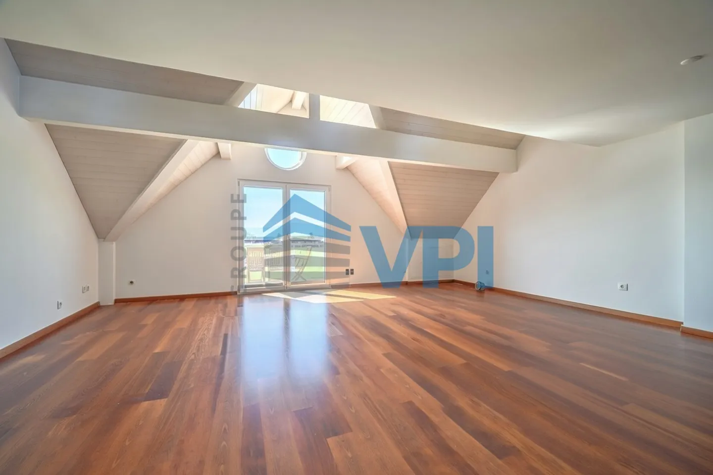 Appartement Duplex de Luxe à Petit-Eysins - Photo 1 sur 8