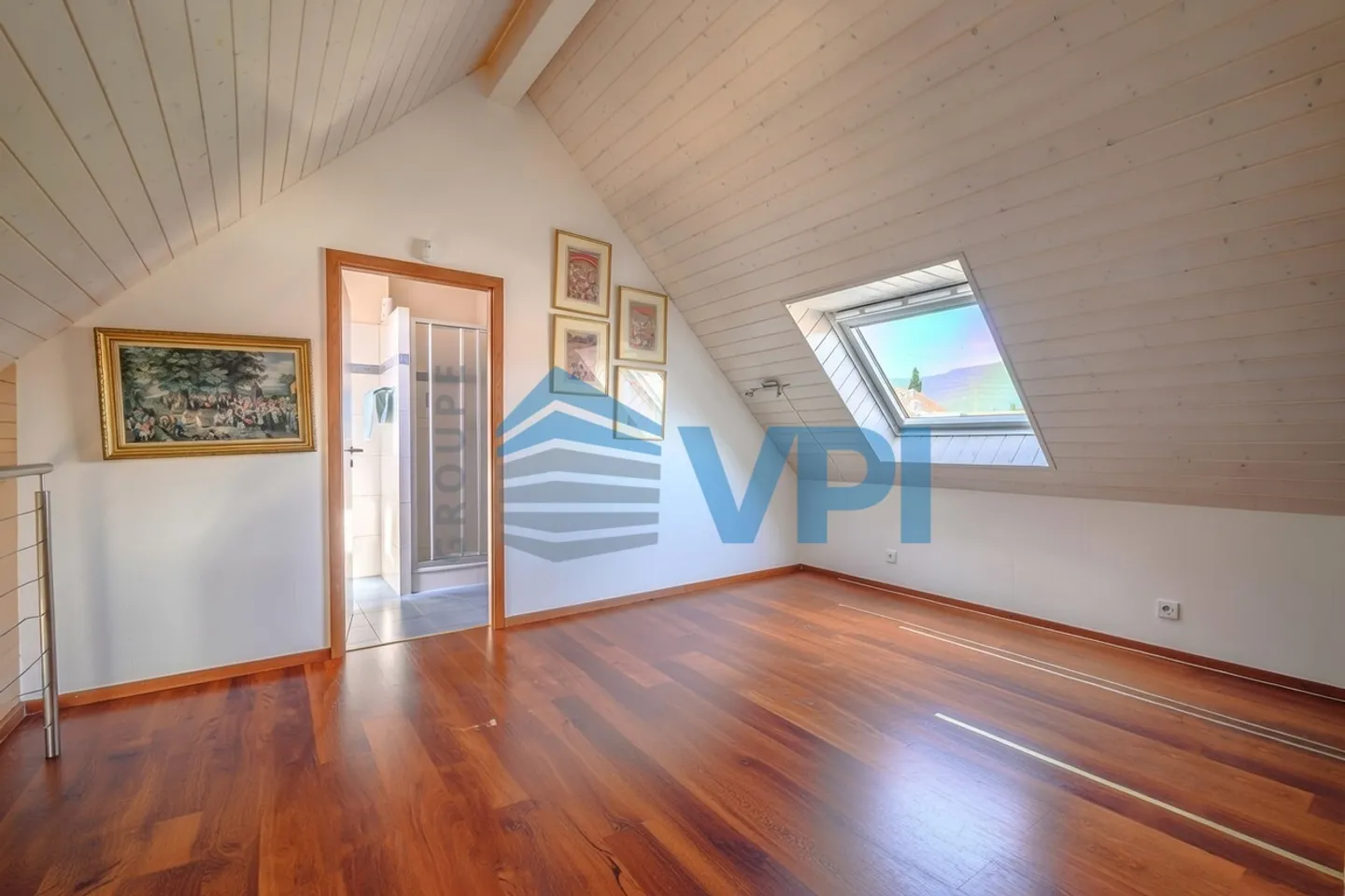 Appartement Duplex de Luxe à Petit-Eysins - Photo 6 sur 8