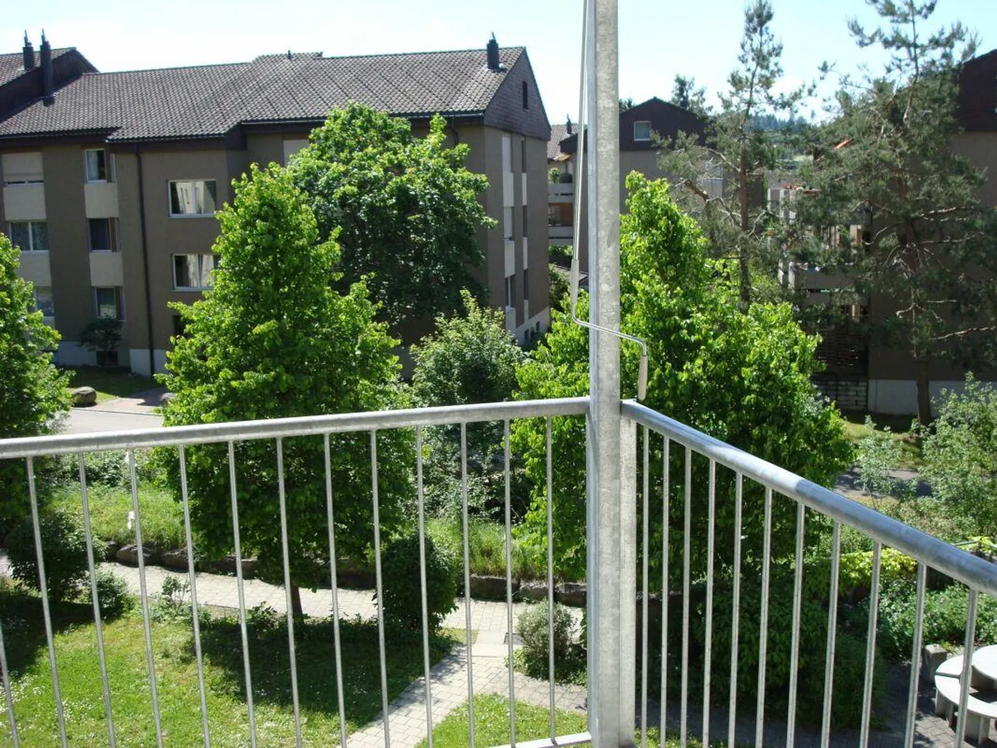 3.5-room apartment with a view of greenery - Photo 2 of 6