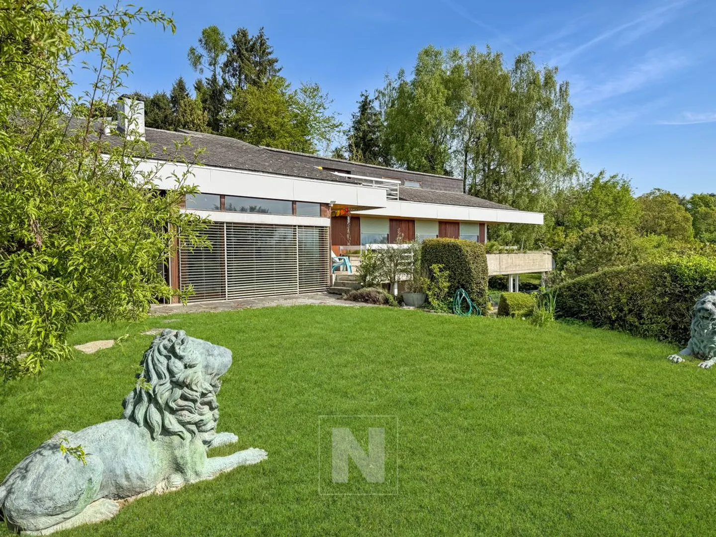Charmantes Haus mit Seeblick - Foto 1 von 13