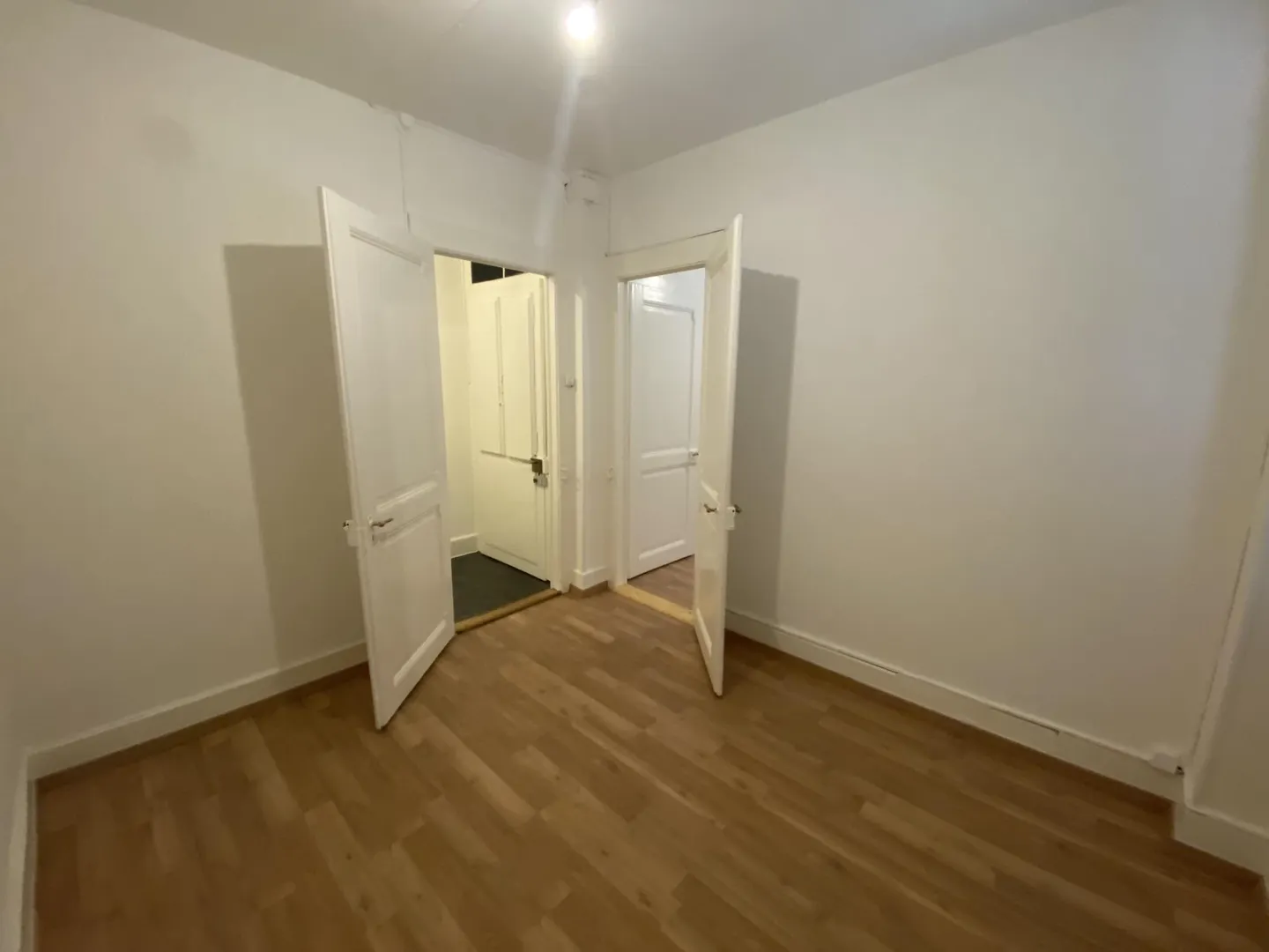Charming 2-Room Apartment - Photo 4 of 9