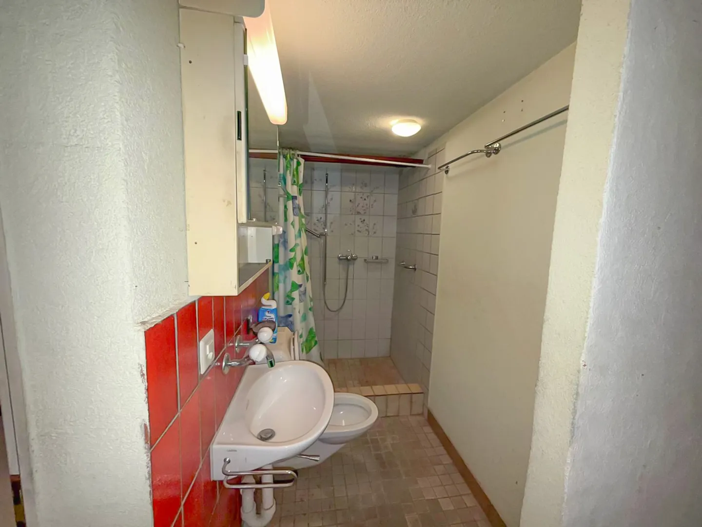 «Charmantes 4.5-Zimmer-Einfamilienhaus mit sonniger Südwest-Ausrichtung» - Foto 9 von 14