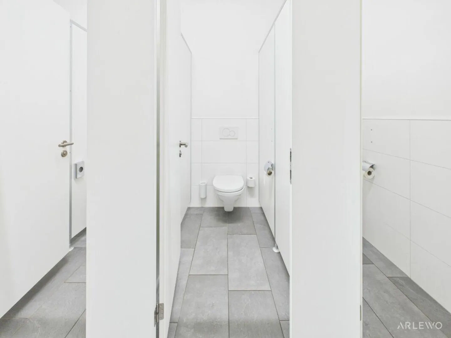 Large commercial space with many usage possibilities - Photo 8 of 21