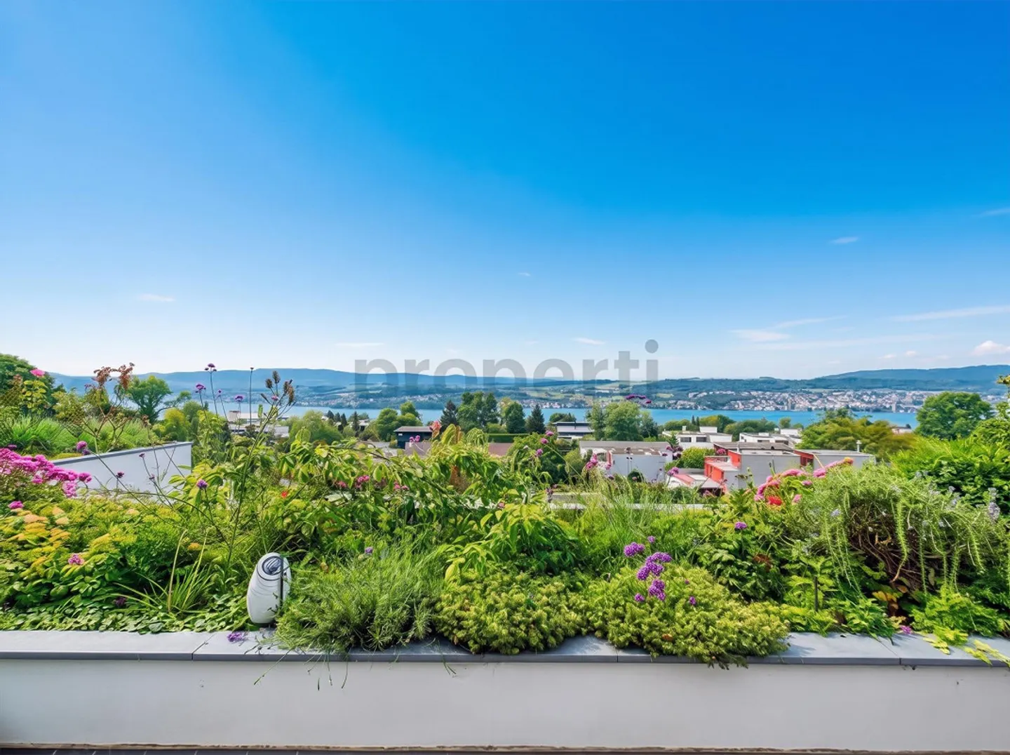 5.5 Room Terrace House with Unobstructed Lake View in Meilen ZH - Photo 11 of 12