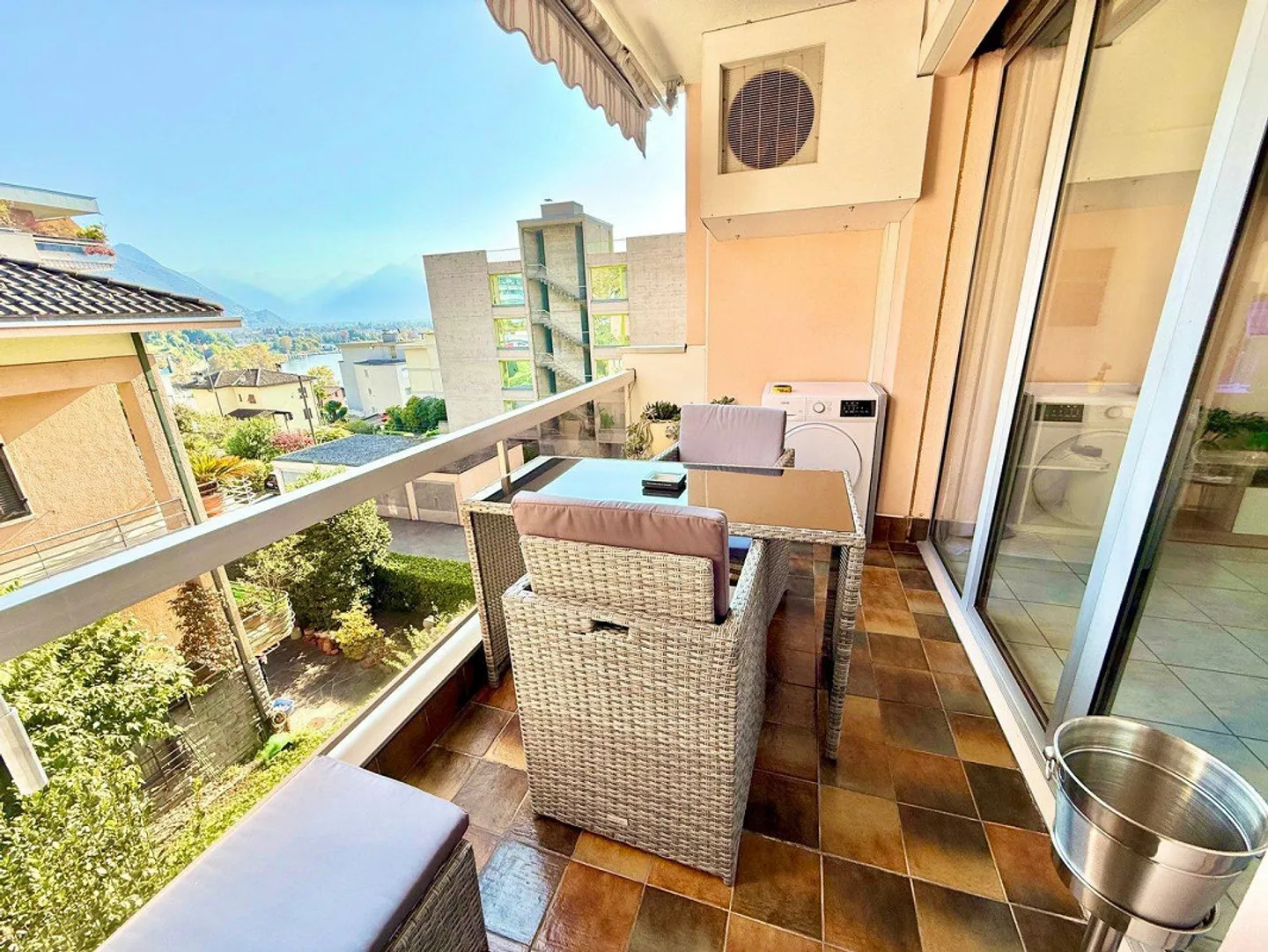 3.5 close to the lake / second residence - Photo 3 of 19