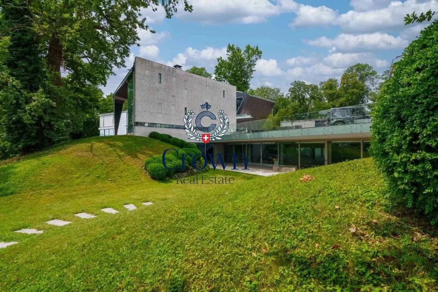 Contemporary Villa by Lake Geneva - Photo 8 of 64