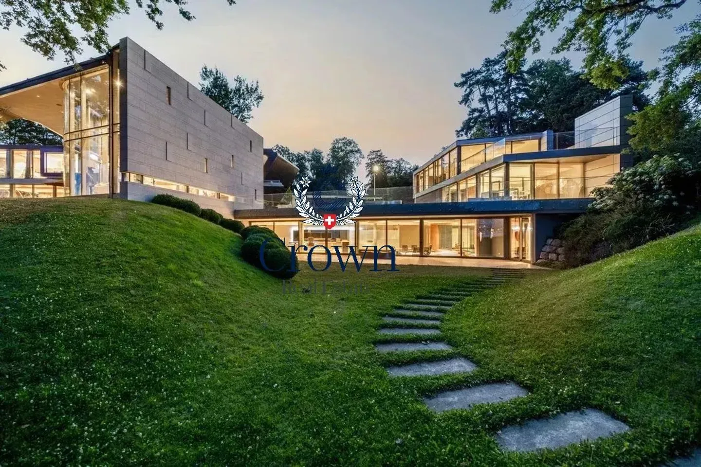 Contemporary Villa by Lake Geneva - Photo 5 of 64