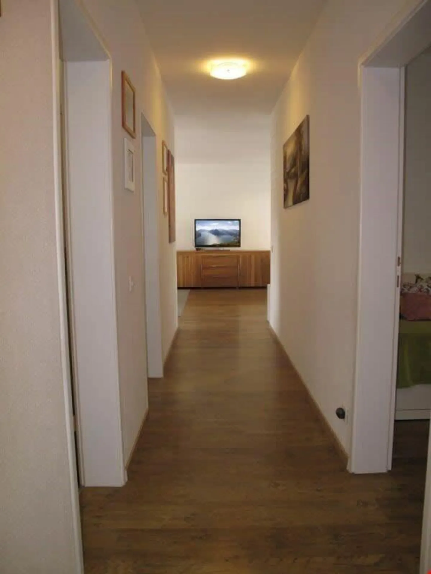 Renovated and central 3.5 room apartments for rent - Photo 5 of 11