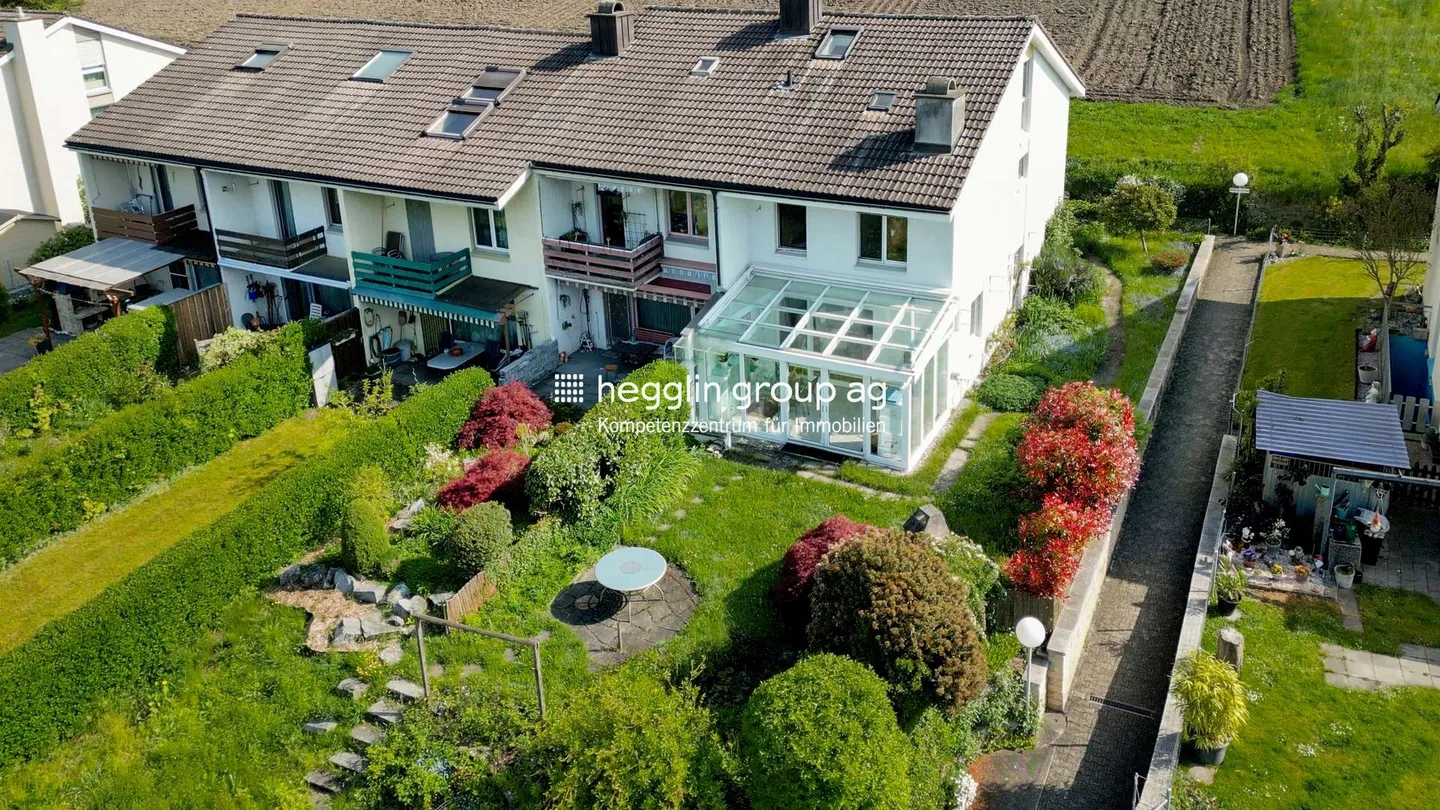 Einmalig: Haus mit exklusivem Wintergarten-Anbau - Foto 2 von 12