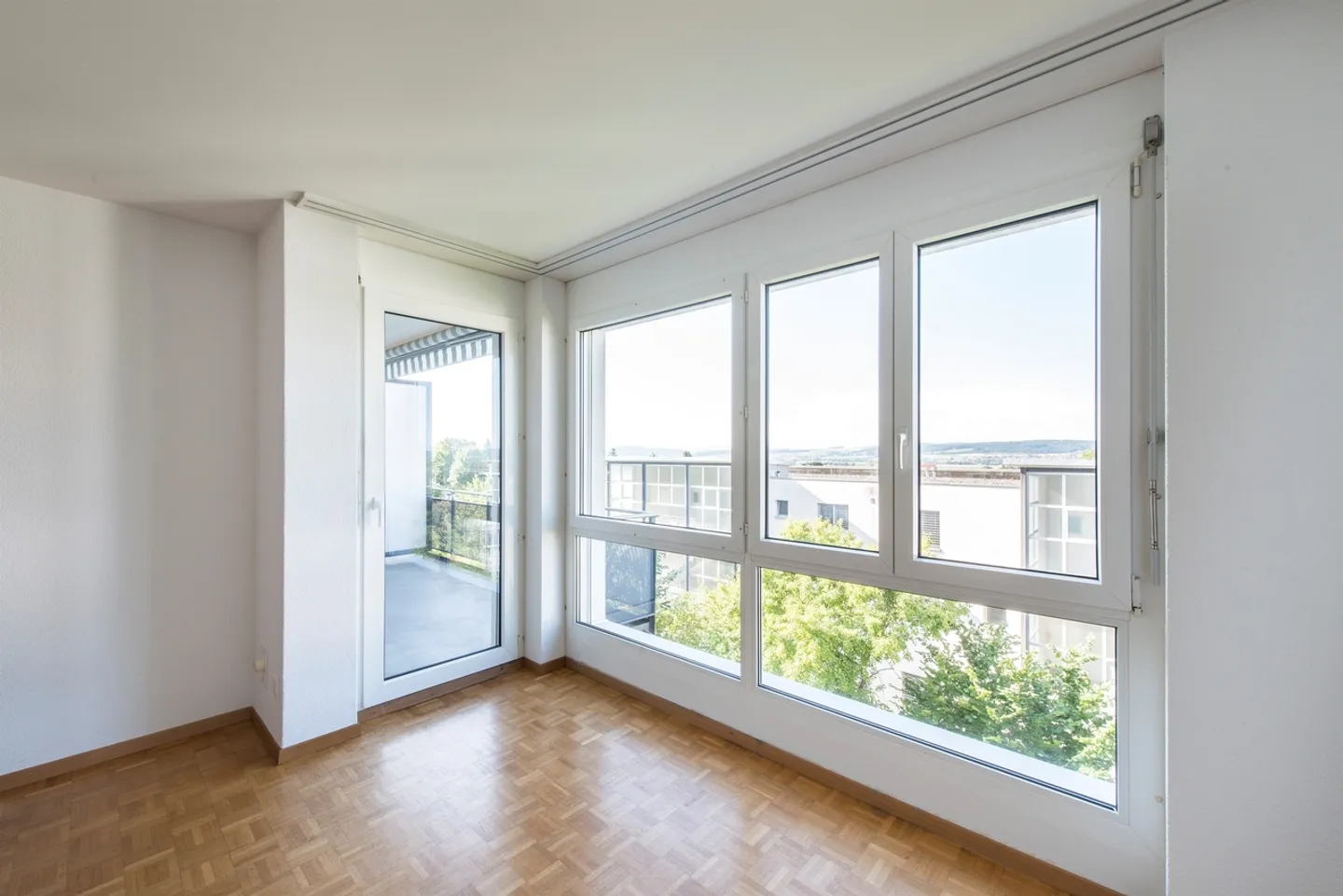 Geräumige Wohnung mit Balkon - Foto 4 von 9