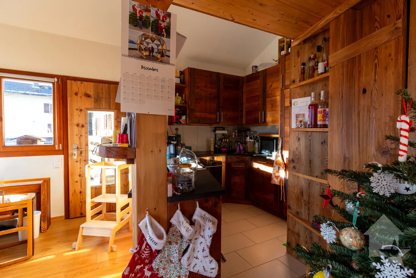 Renovated barn with 4.5 rooms and 107 m2 of living space as well as a 40 m2 large garden - Photo 4 of 14