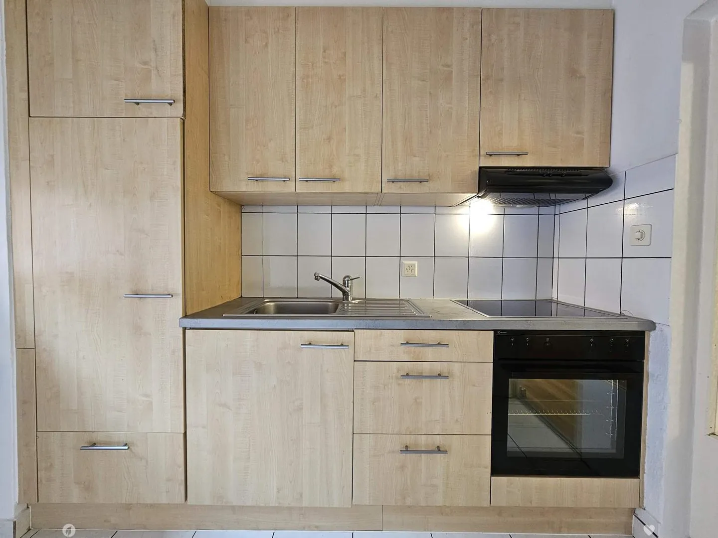 Bright, fresh, charming 3-room apartment! - Photo 2 of 8