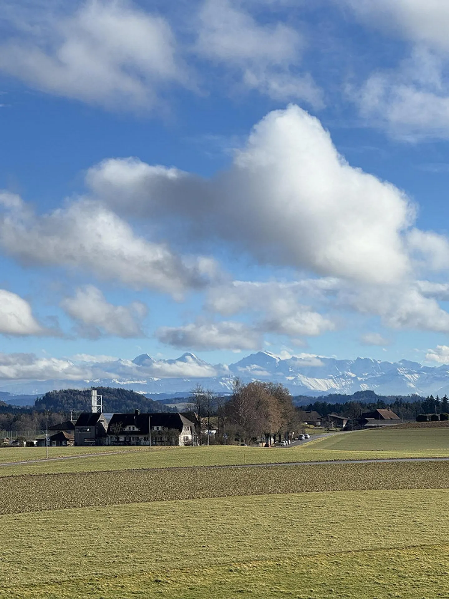 Moderne Wohnung mit Weitsicht - Foto 2 von 9