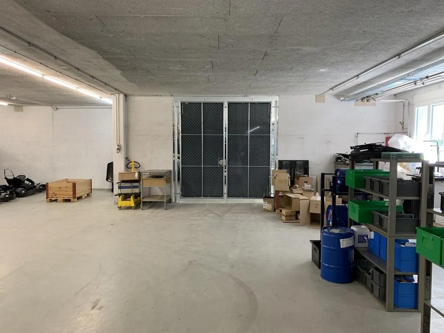 Spazio di stoccaggio accessibile vicino al confine - Foto 6 di 8