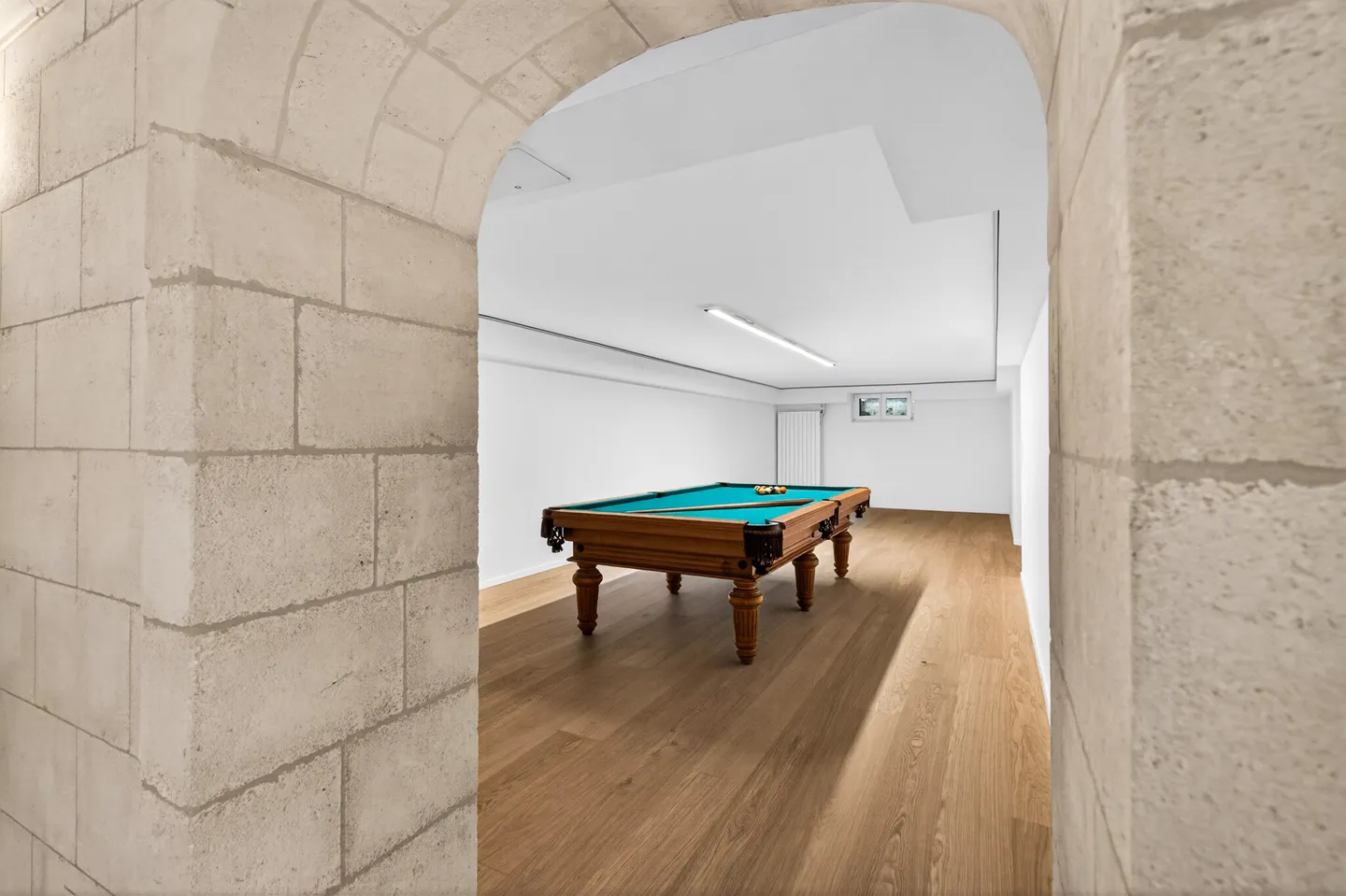 An exceptional residence close the lake - Photo 20 of 24