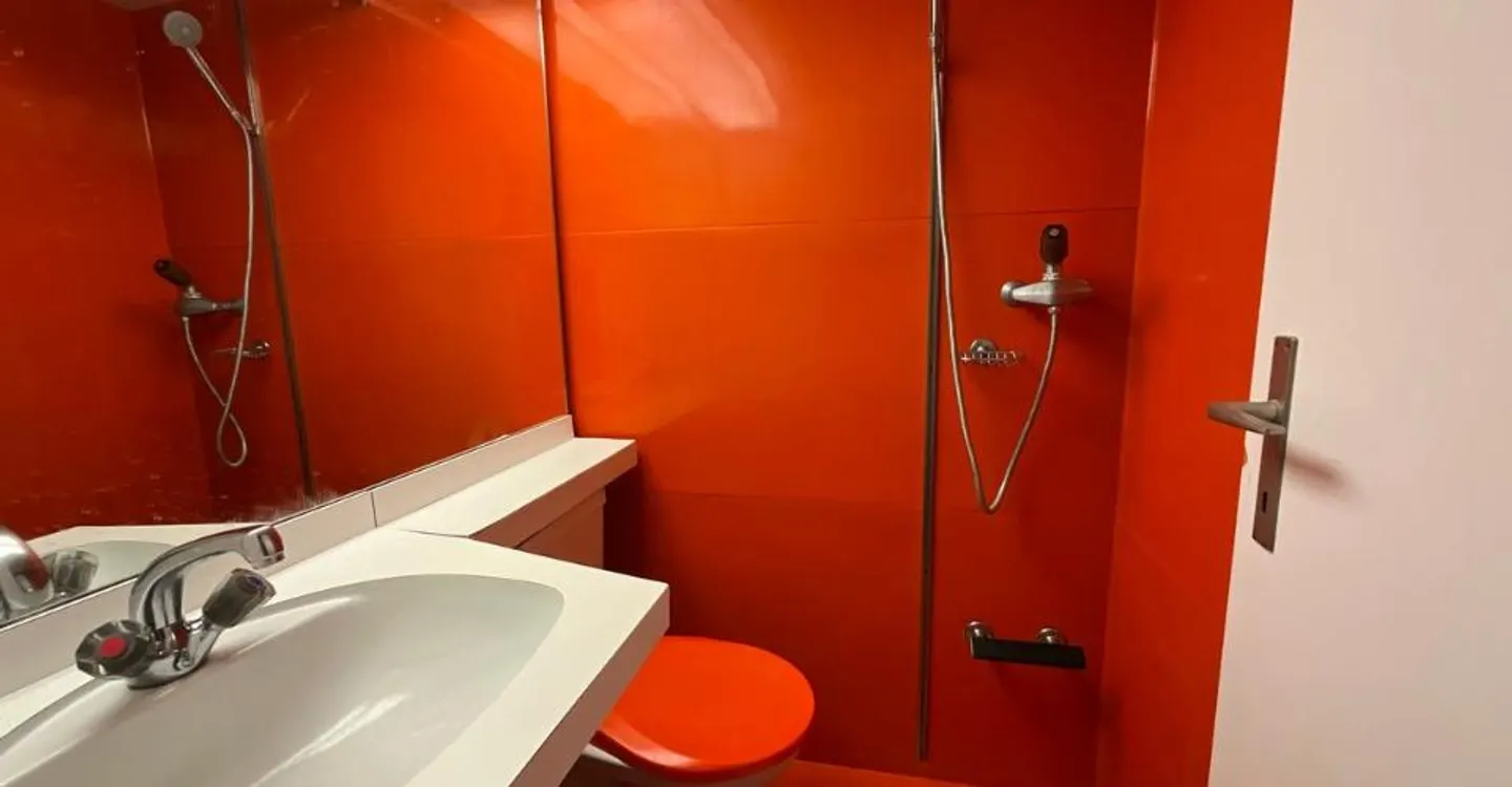 Möbliertes Zimmer mit eigenem Bad - Foto 1 von 2